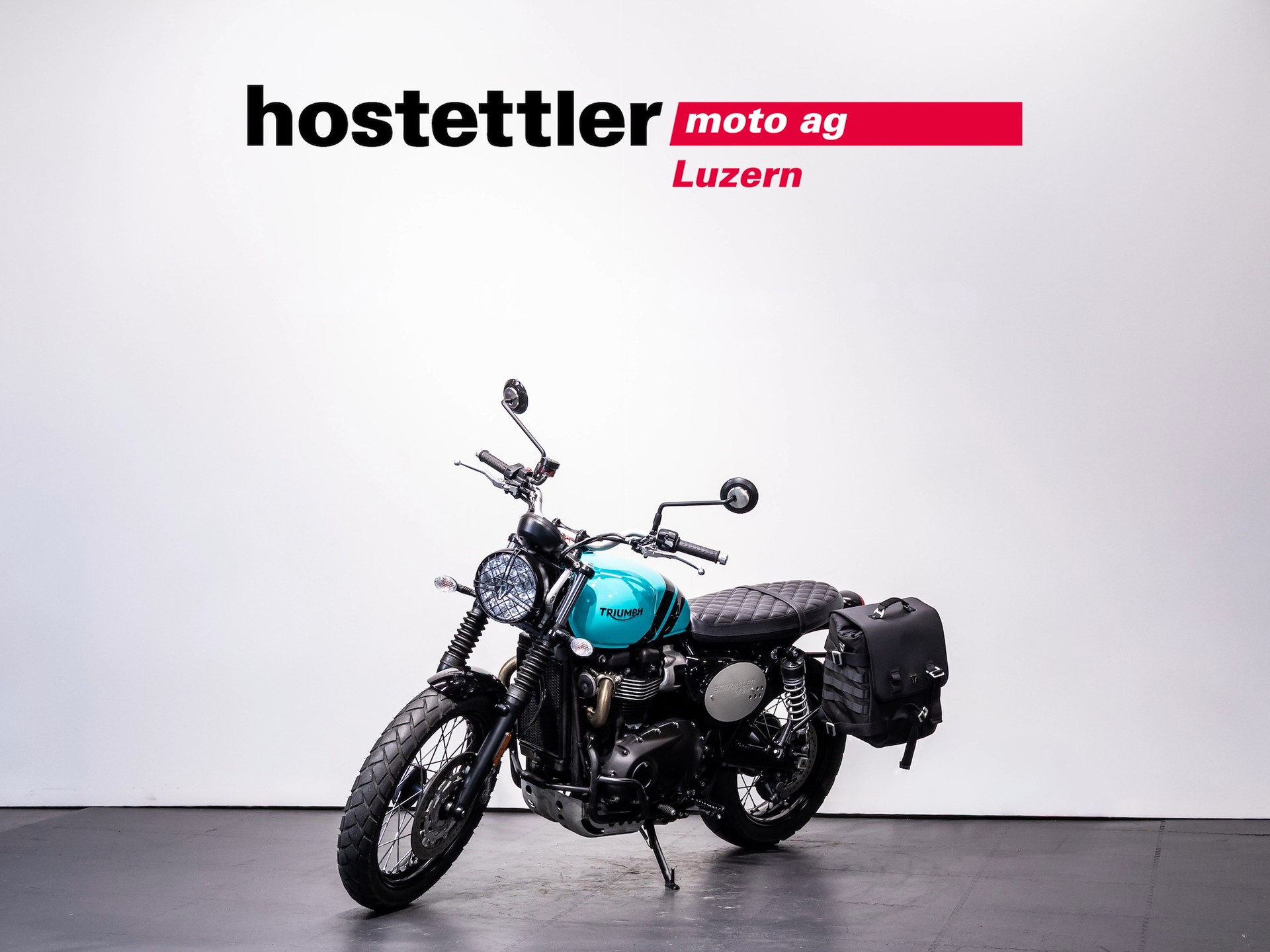 TRIUMPH Street Scrambler 900i-showroom-element-1