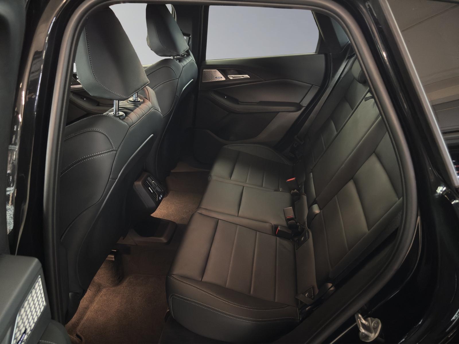 BMW 223i xDrive SDKG Active Tourer-image-7