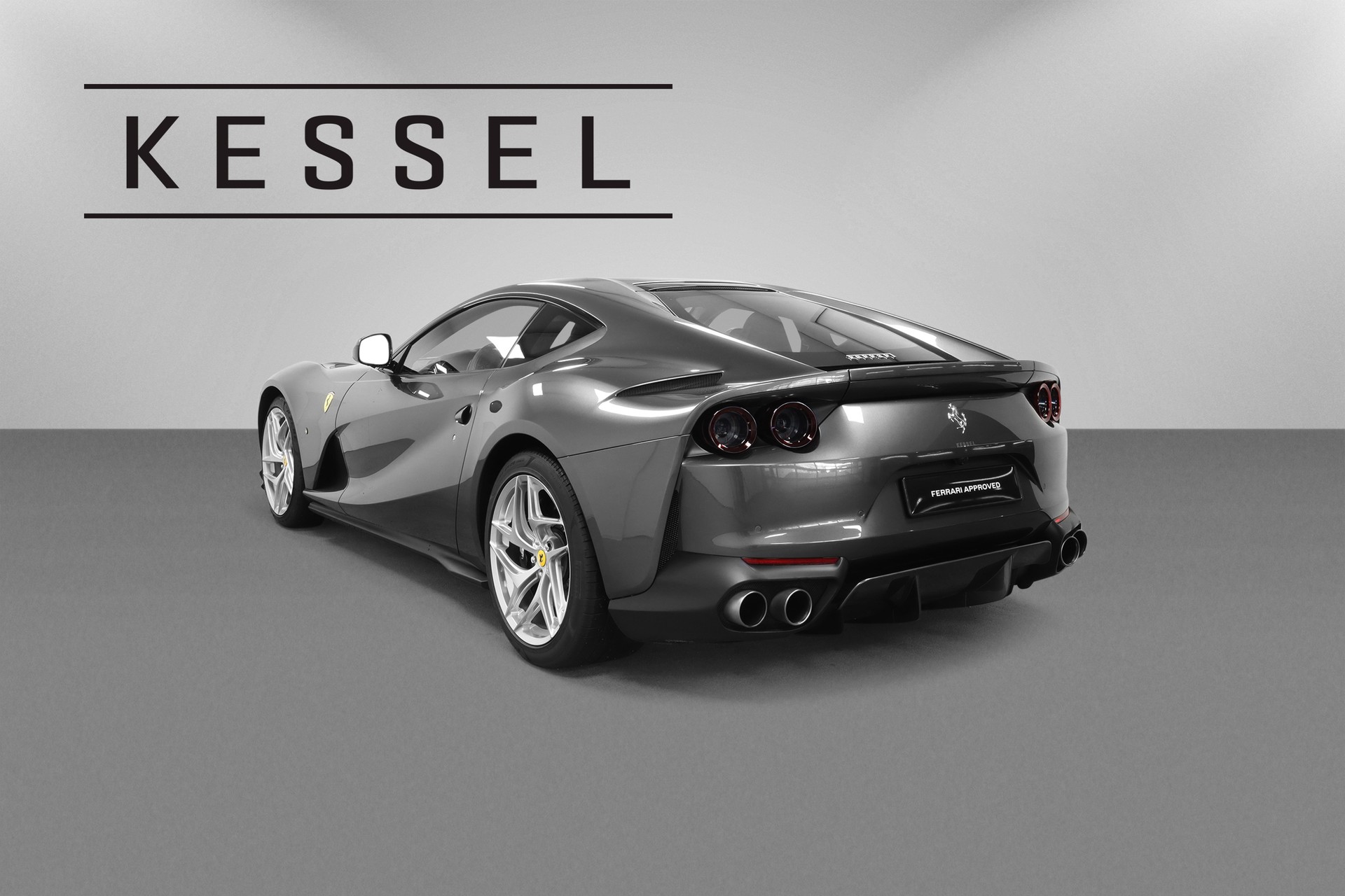 FERRARI 812 Superfast-image-4