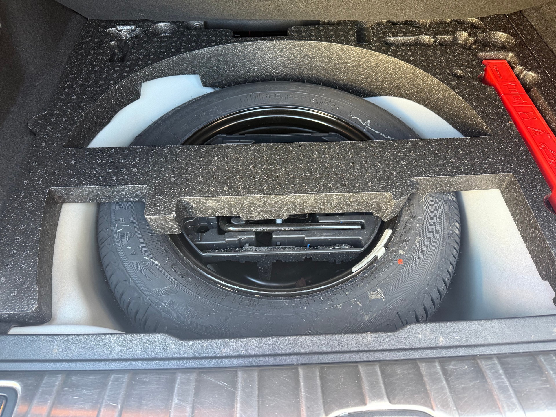 PEUGEOT 2008 1.2 PureTech GT Line-image-9