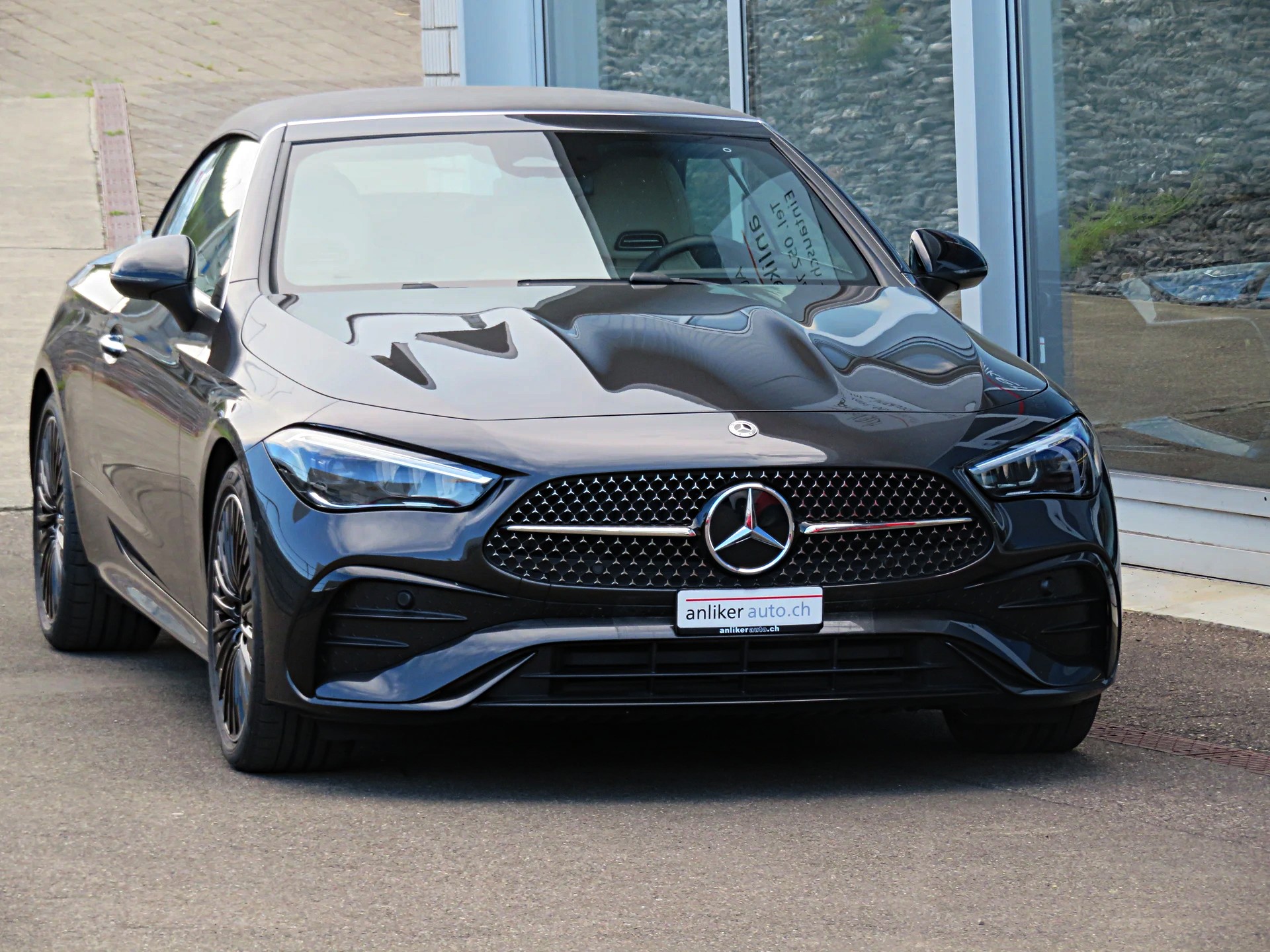 MERCEDES-BENZ CLE 200 Cabrio 4Matic 9G-Tronic-image-2