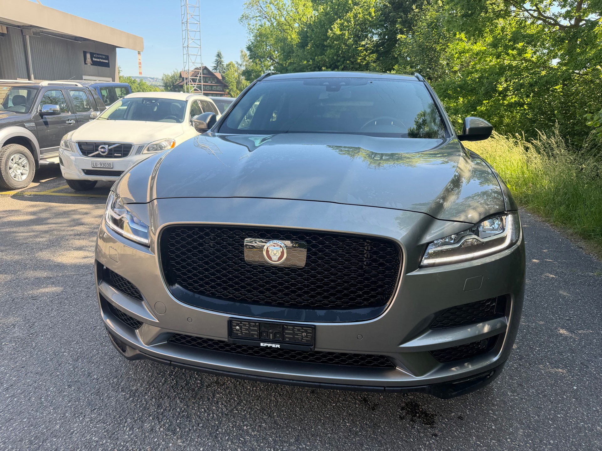 JAGUAR F-Pace 25d Portfolio AWD Automatik