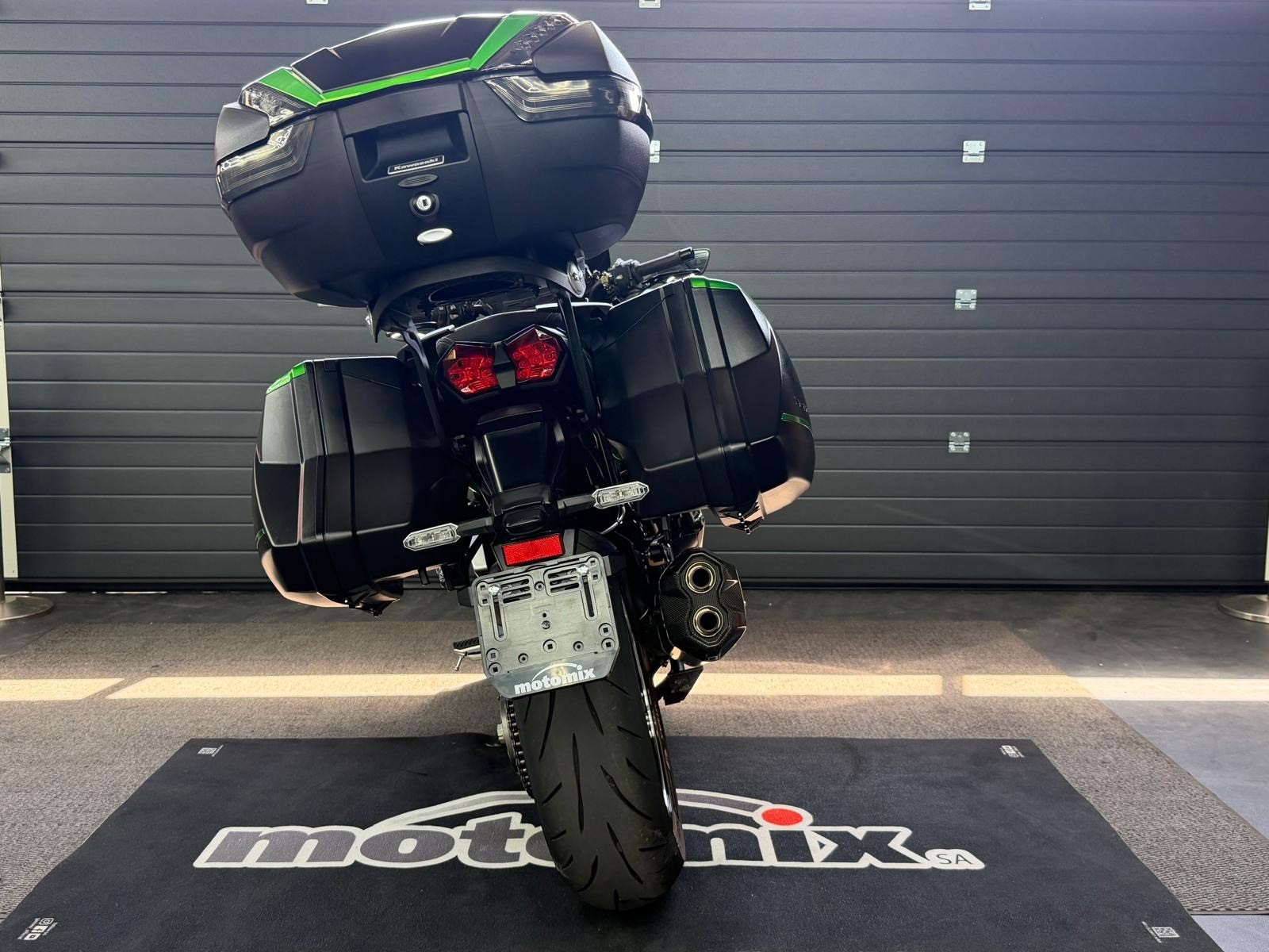 KAWASAKI Ninja H2 SX SE Performance Tourer-showroom-element-3