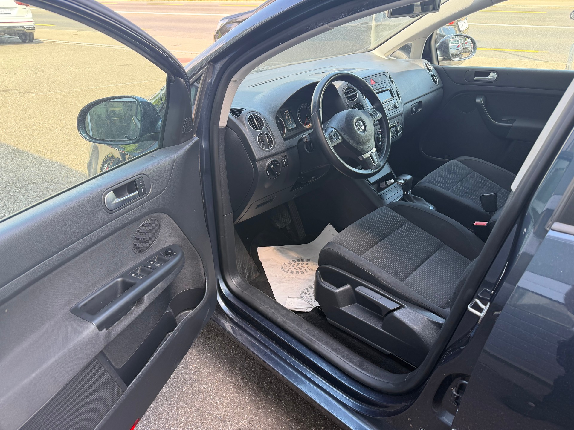 VW Golf Plus 1.4 TSI Highline DSG-image-5
