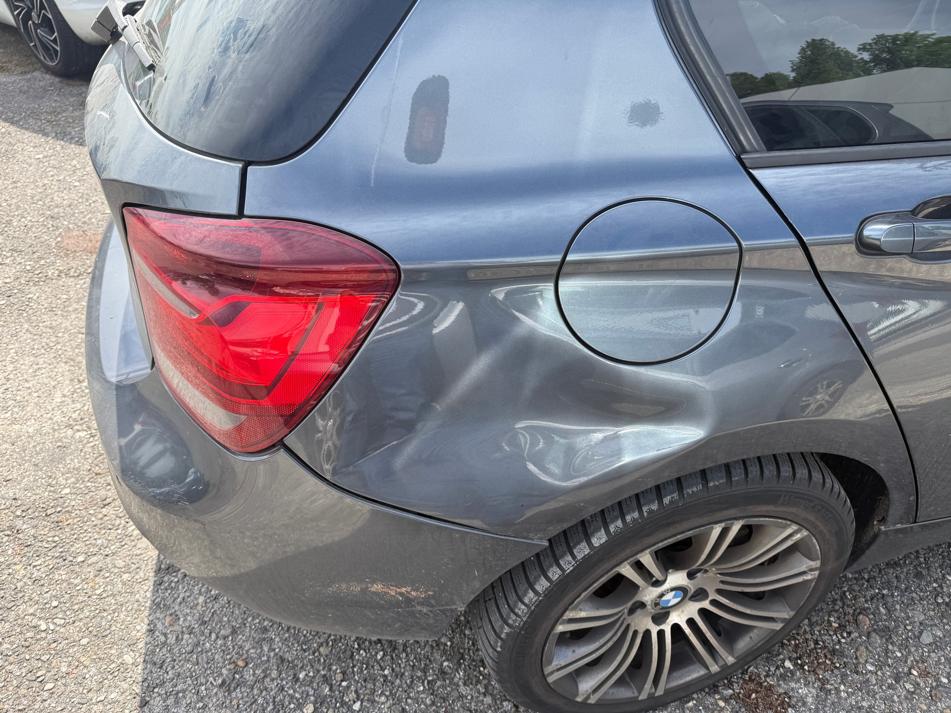 BMW 120d xDrive-image-6