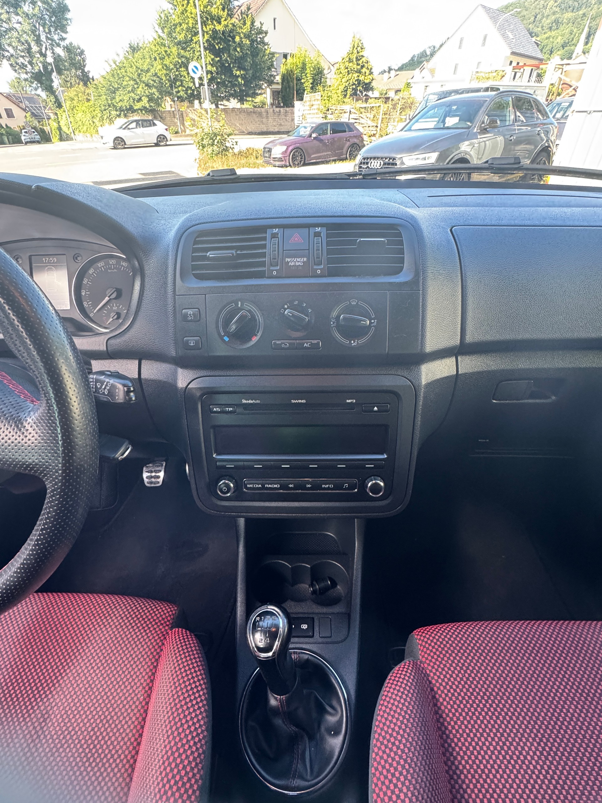 SKODA Fabia 1.2 TSI Monte Carlo-image-12
