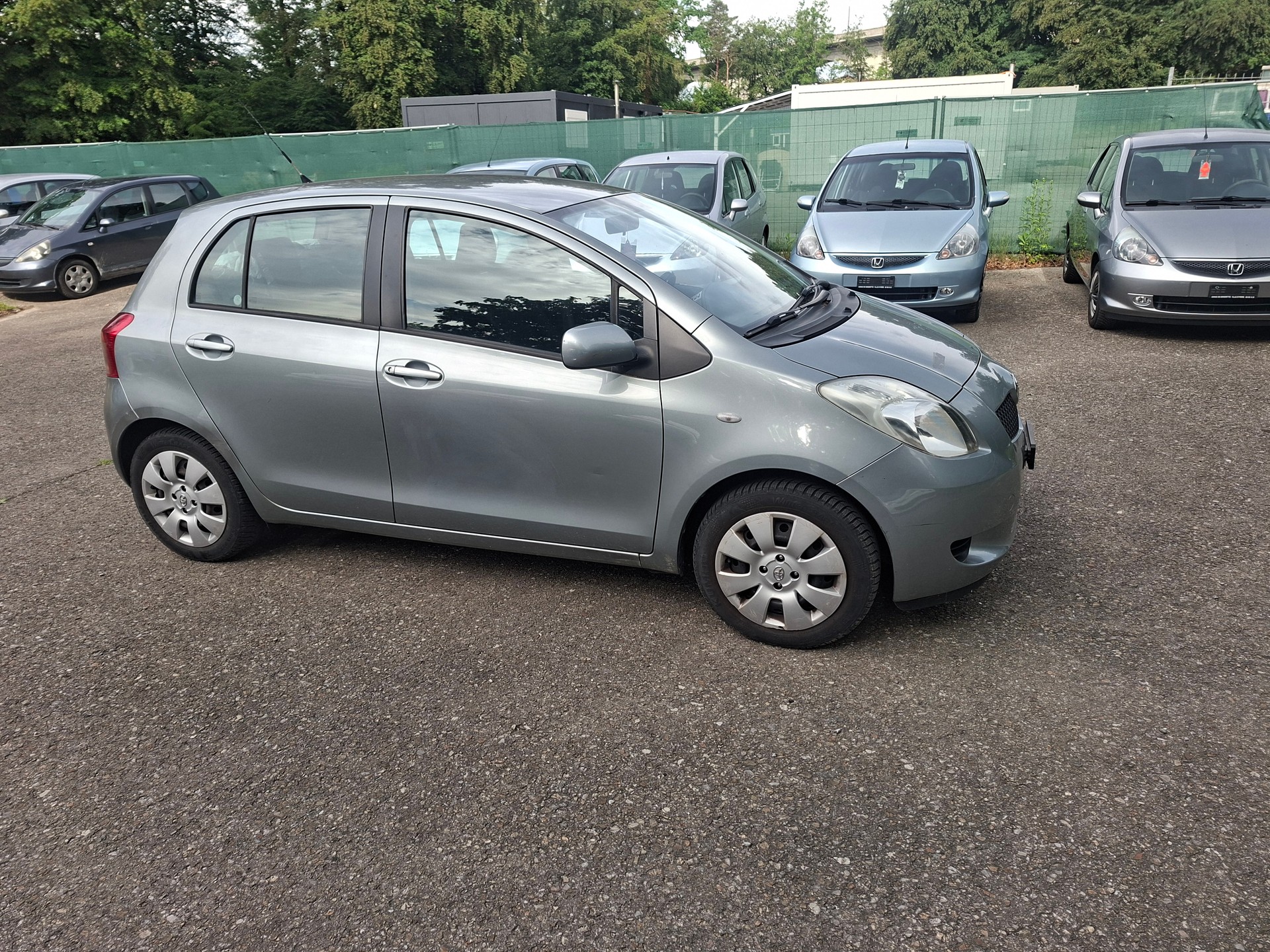 TOYOTA Yaris 1.33 Linea Luna-showroom-element-3
