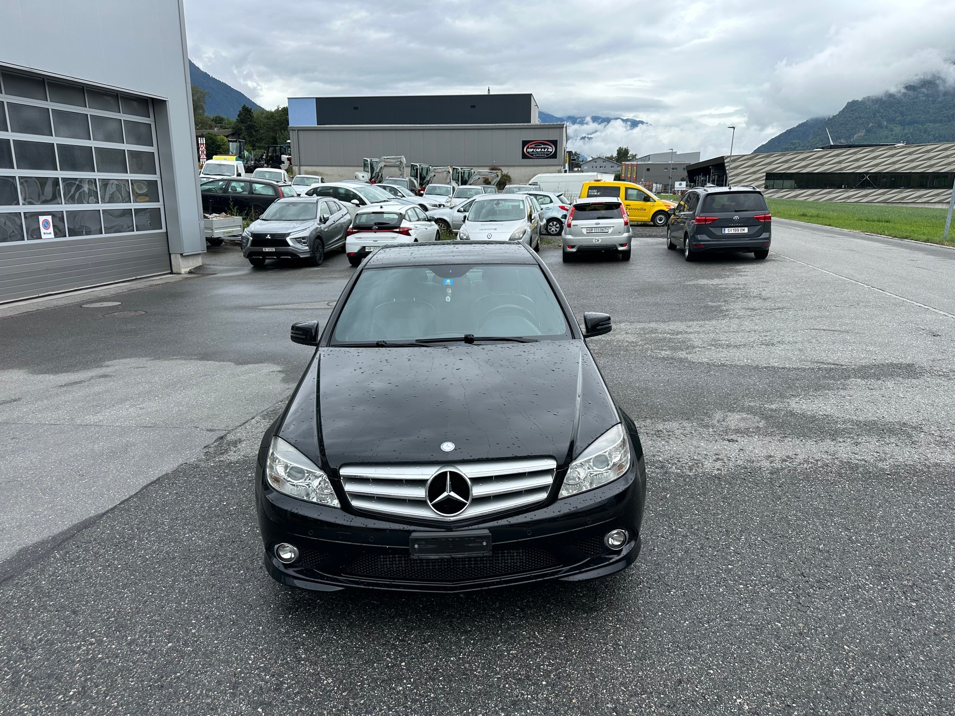 MERCEDES-BENZ C 180 CGI BlueEfficiency Elégance Automatic-image-1