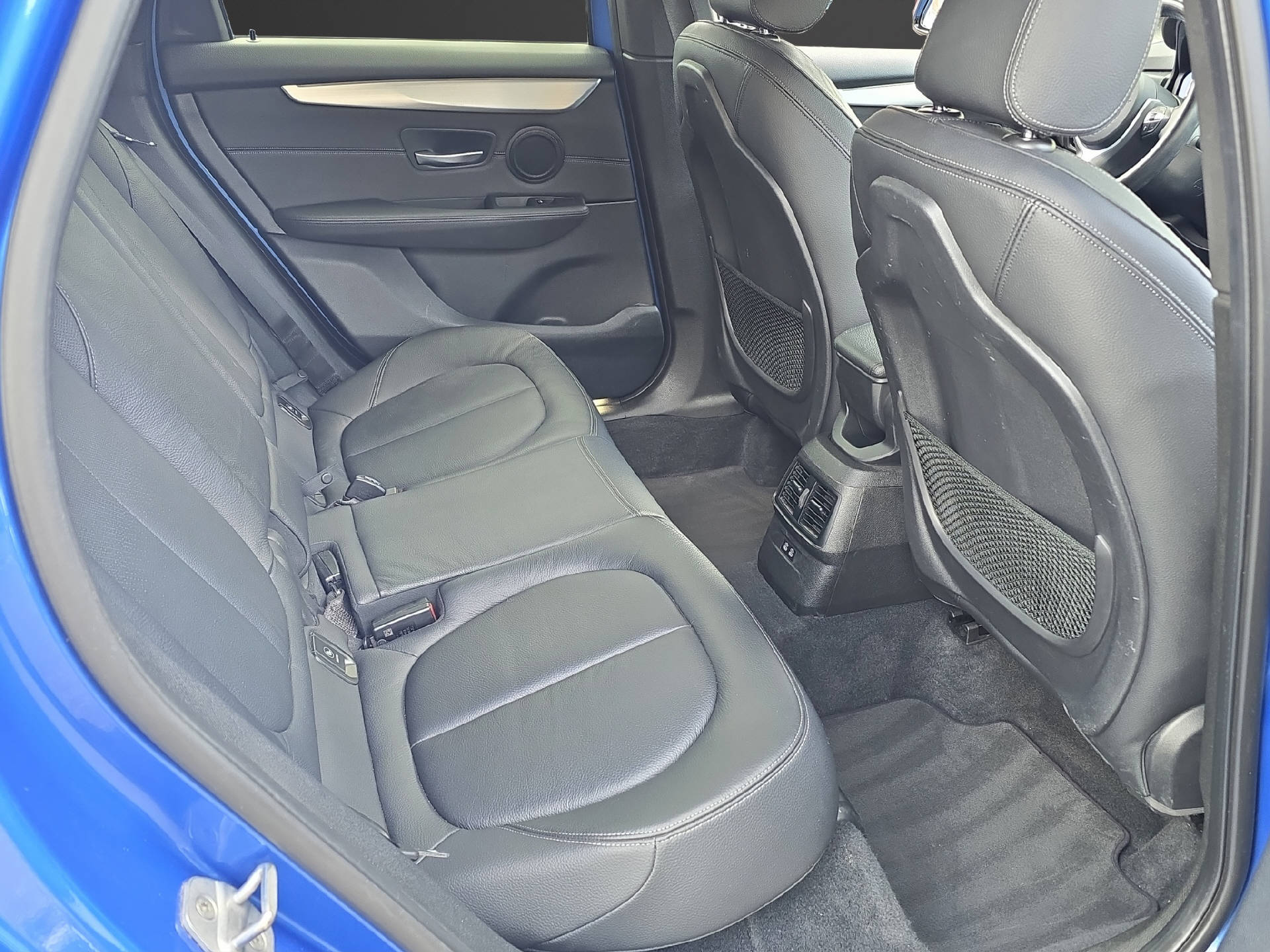BMW 220d xDrive Active Tourer M Sport ** Frisch ab MFK & 12 Monate GARANTIE **-image-9