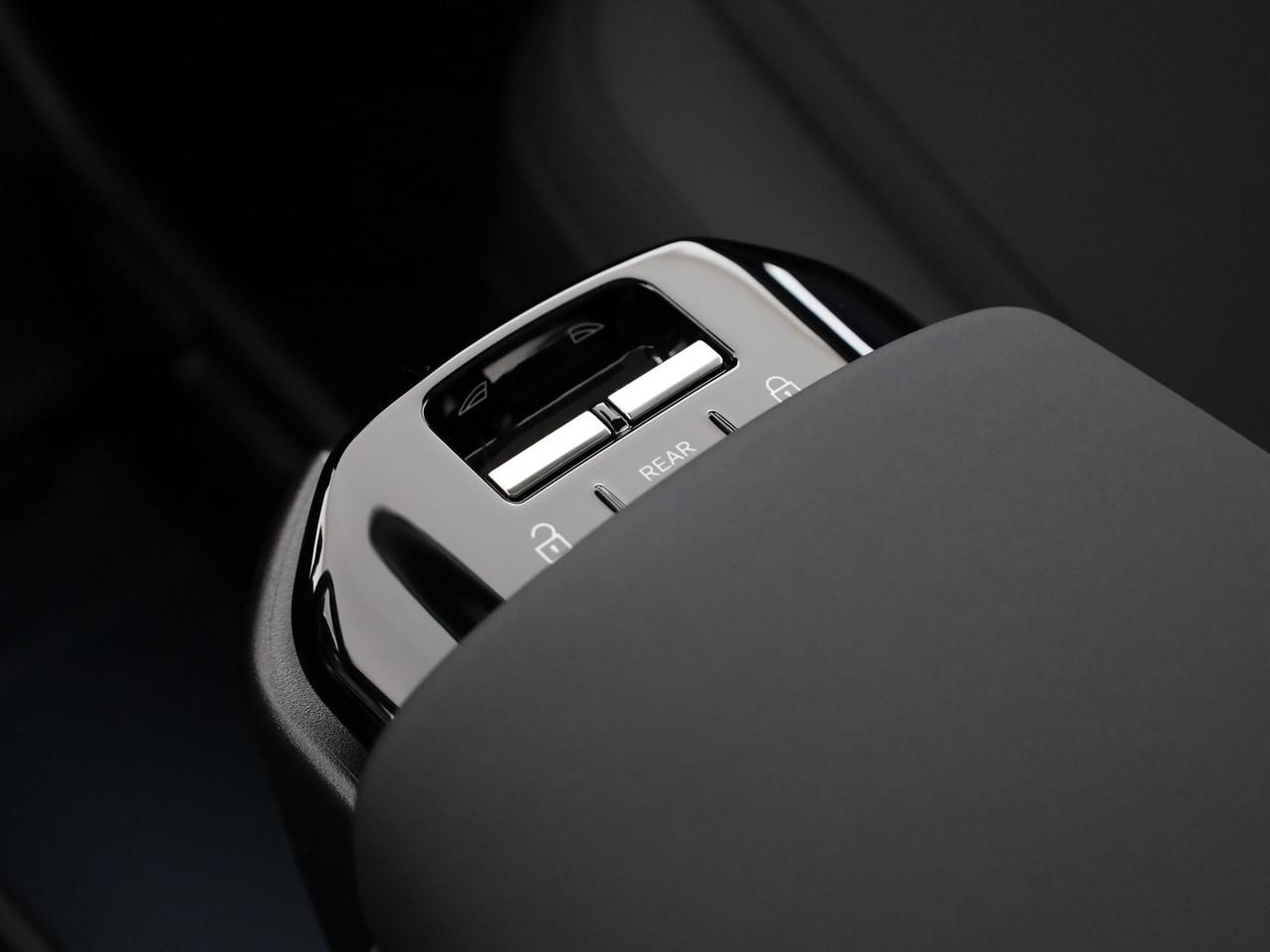 VOLVO EX30 CC P8 Ultra AWD-image-20