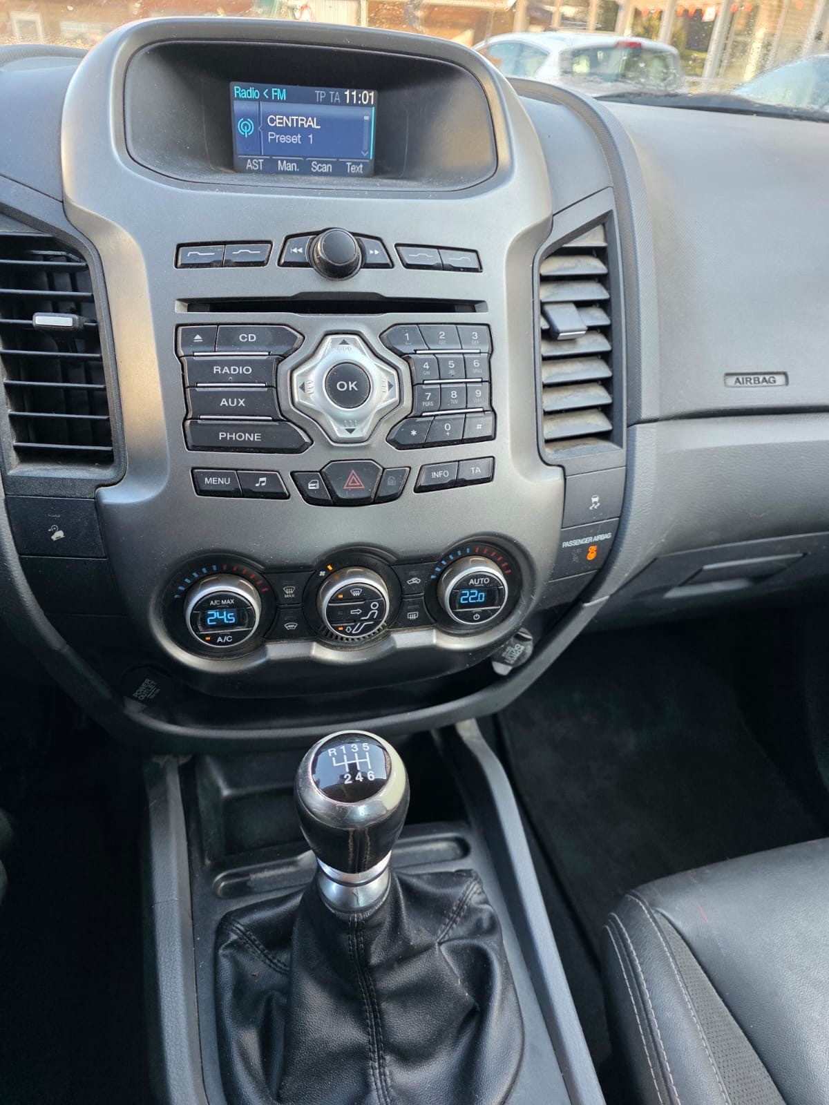 FORD Ranger Wildtrak 3.2 TDCi 4x4-image-8