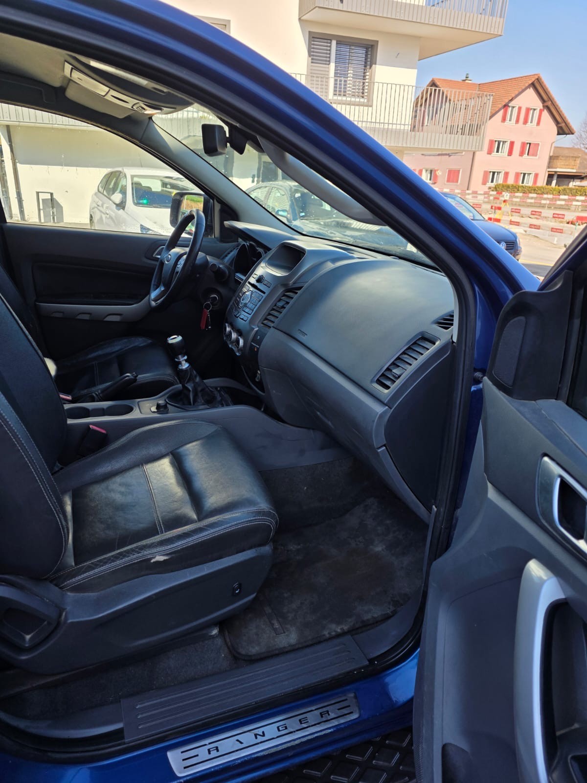 FORD Ranger Wildtrak 3.2 TDCi 4x4-image-2