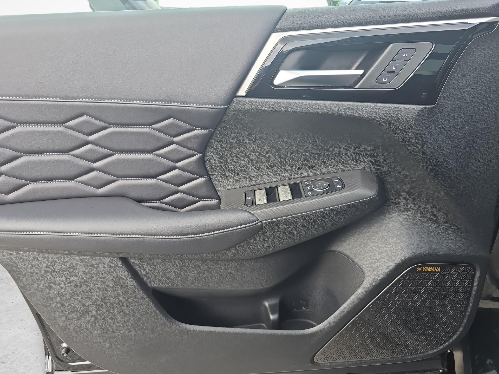 MITSUBISHI Outlander 2.4 PHEV Instyle 4x4 / ab 3,9% Leasing bei Abschluss einer Protect Autoversicherung-image-16