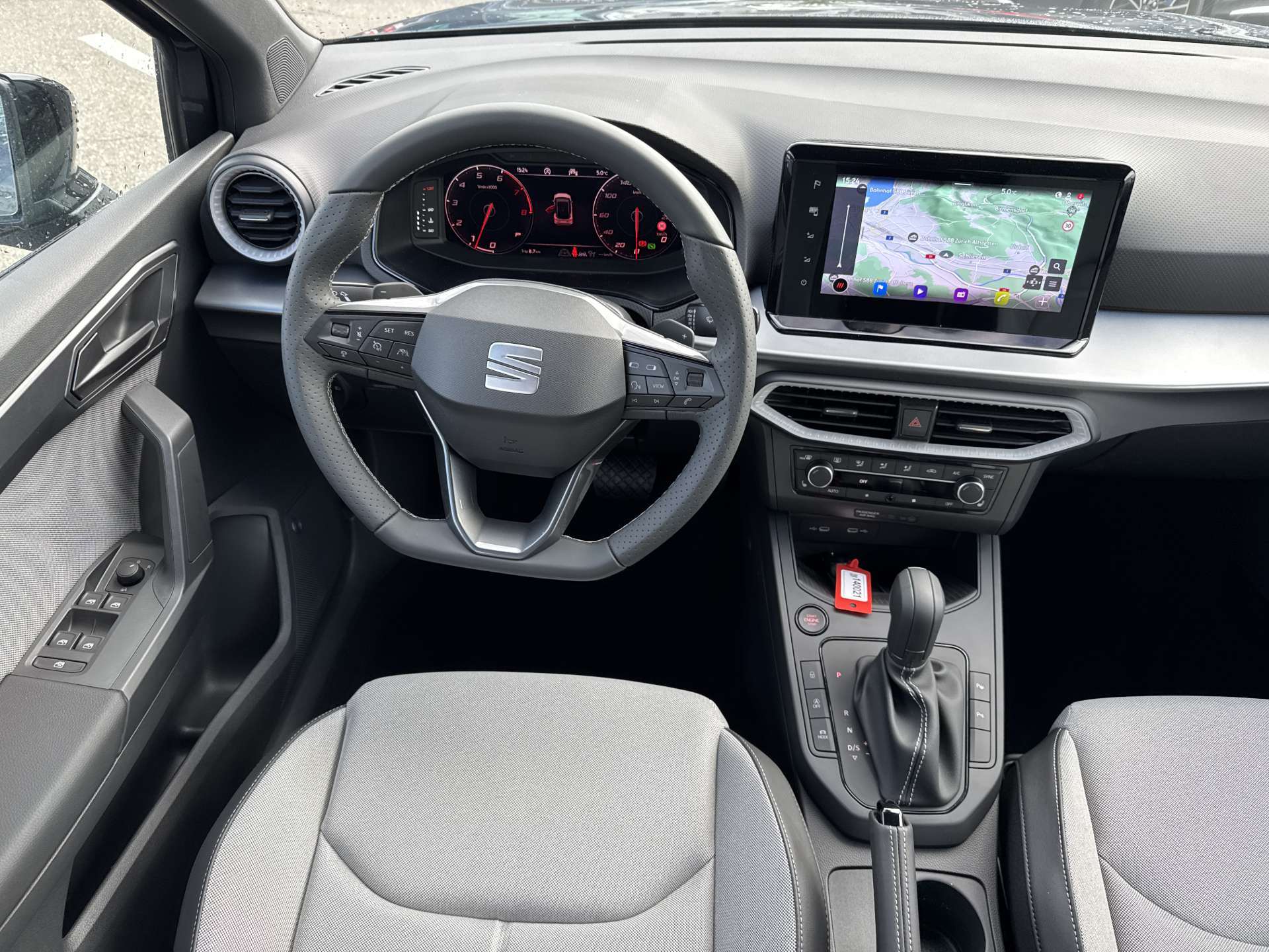 SEAT Arona 1.5 Eco TSi FR DSG-Automat-image-4