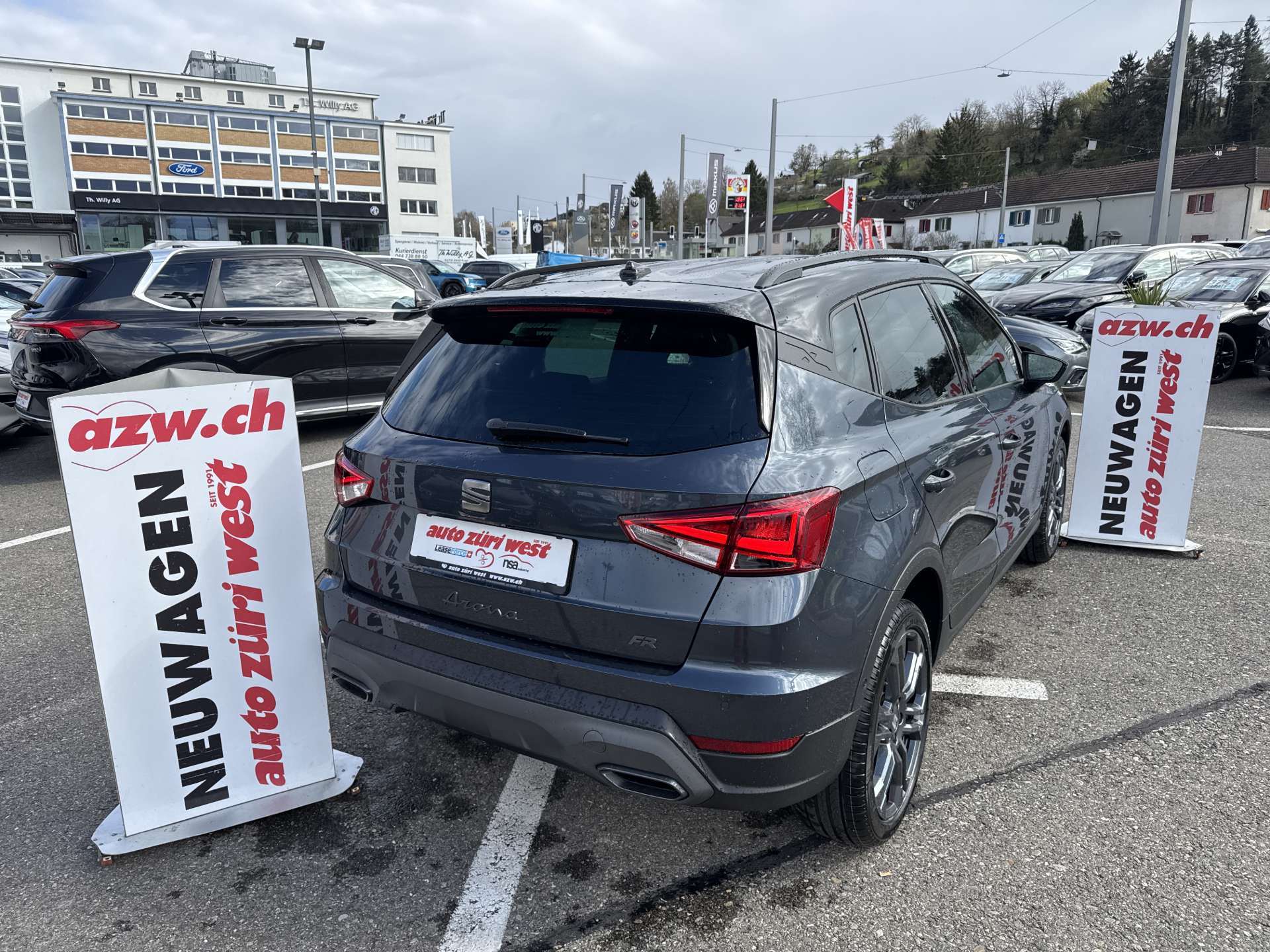 SEAT Arona 1.5 Eco TSi FR DSG-Automat-image-2