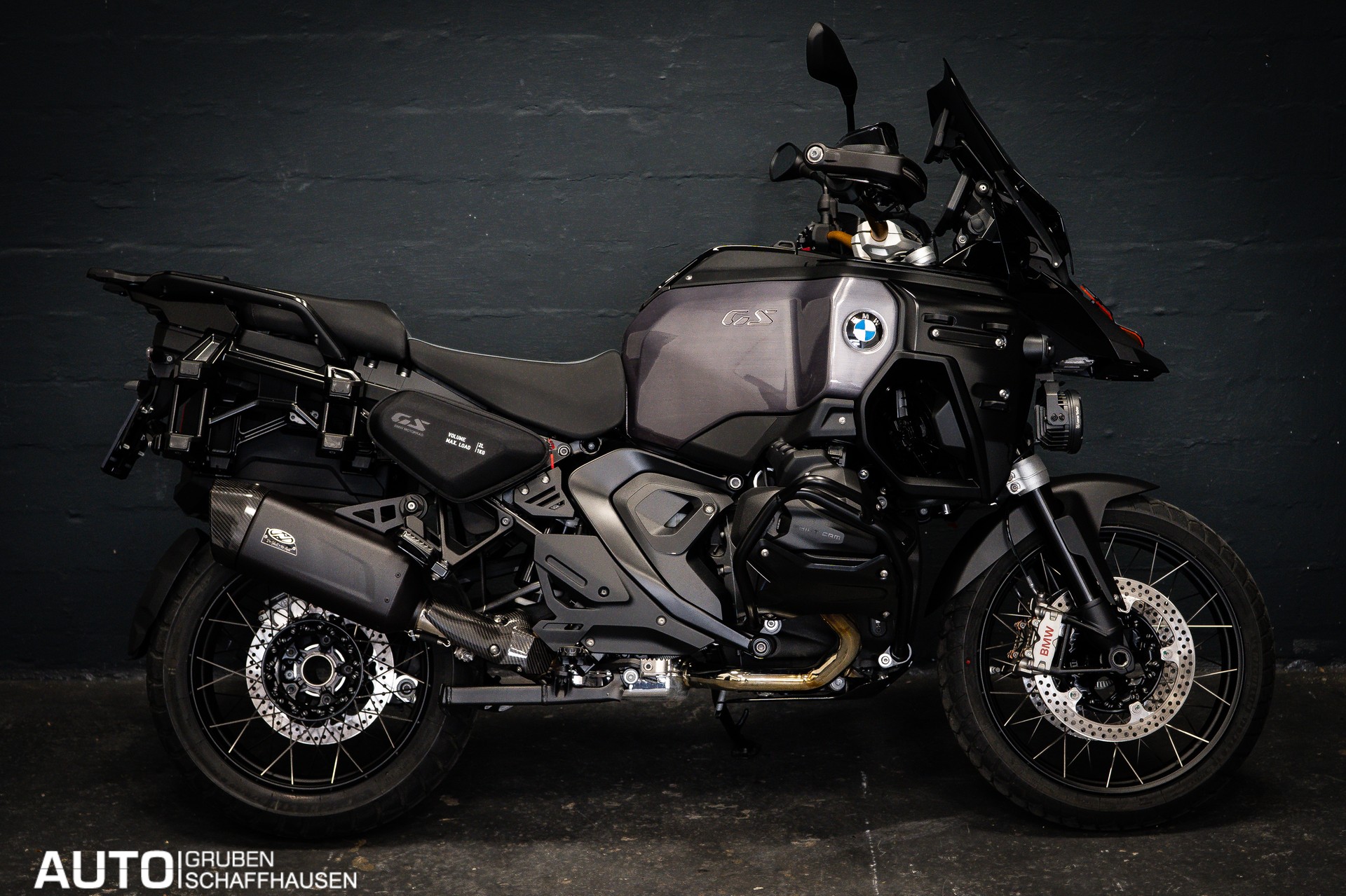 BMW R 1300 GS Adventure Quad Black J&H-image-3