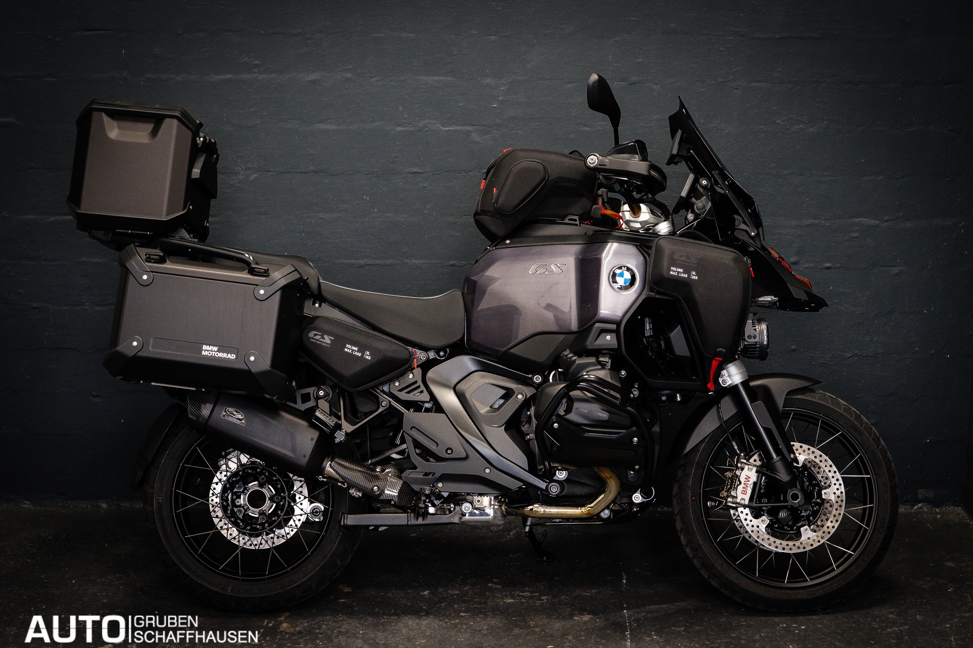 BMW R 1300 GS Adventure Quad Black J&H-image-4