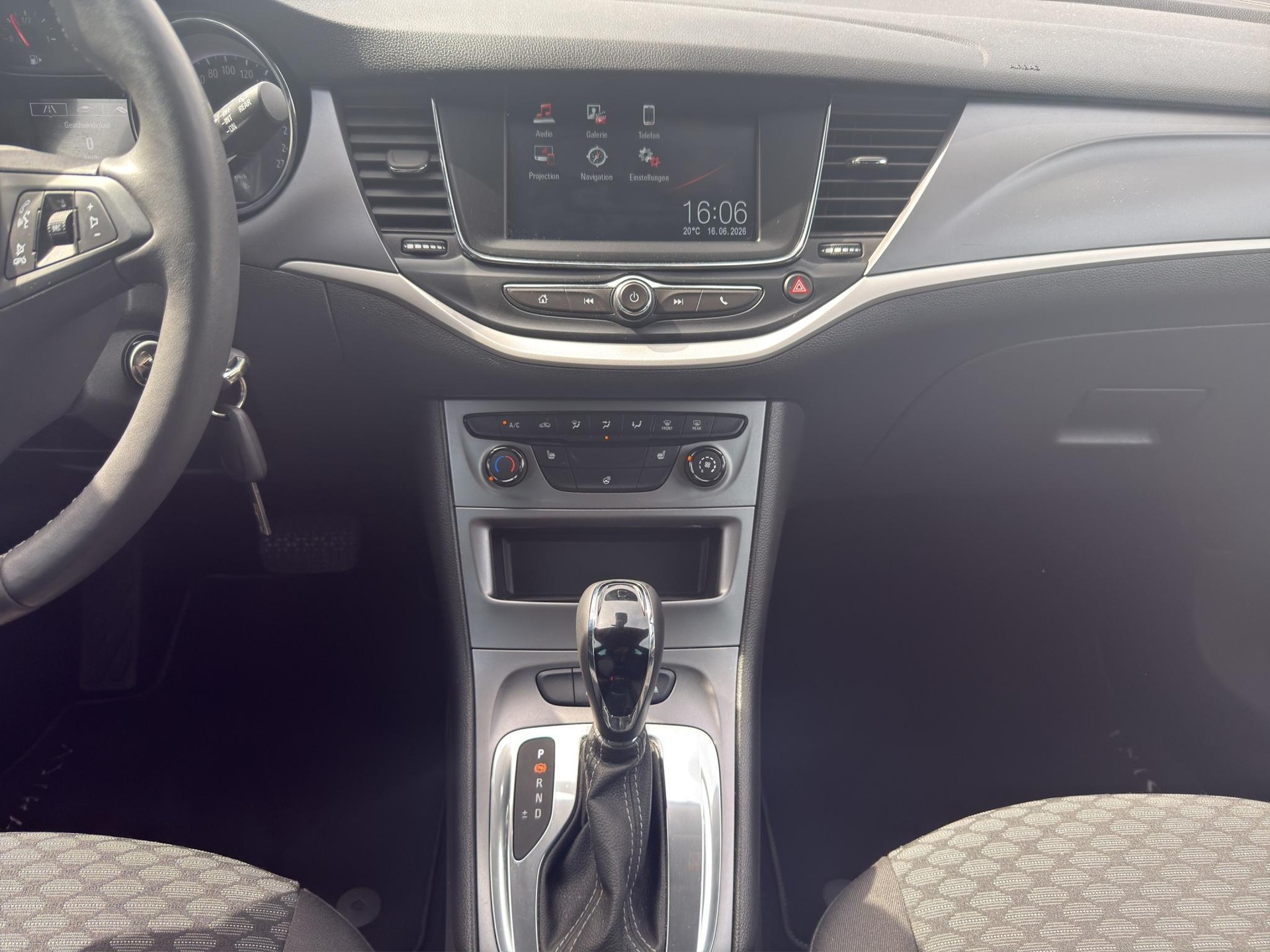 OPEL Astra 1.4 T Edition S/S-image-15