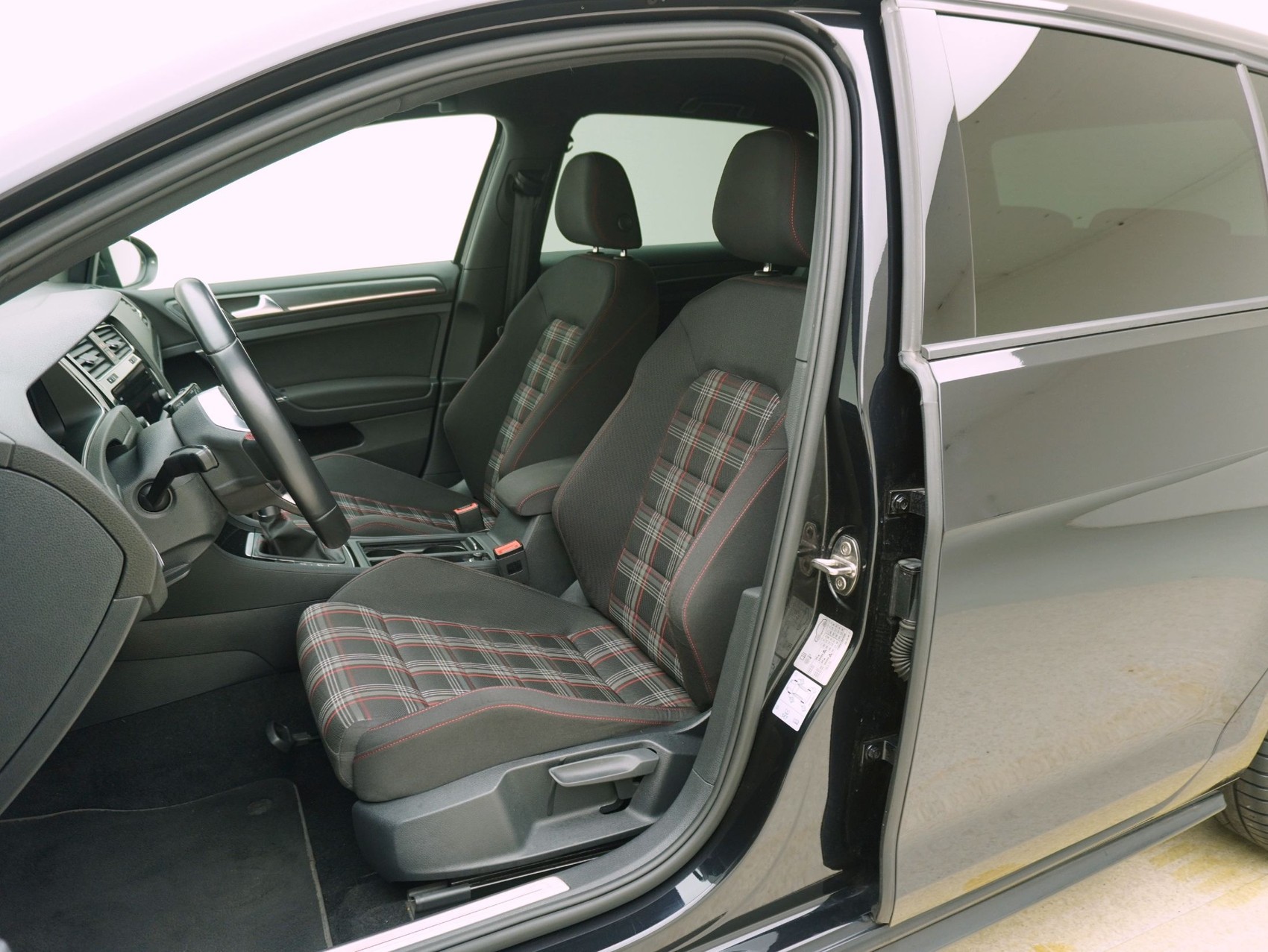 VW Golf 7 2.0 TSI GTI Performance-image-8
