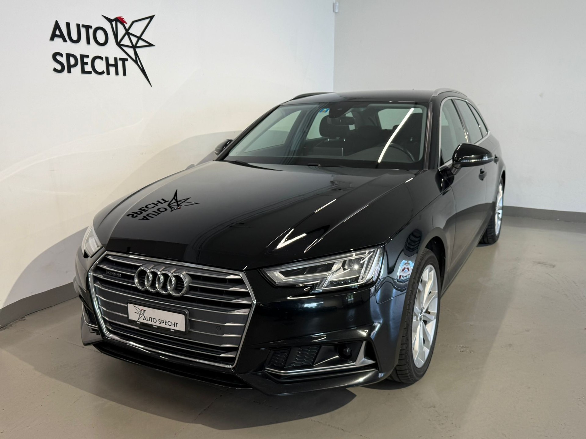 AUDI A4 Avant 40 TDI Sport quattro S-tronic-image-0