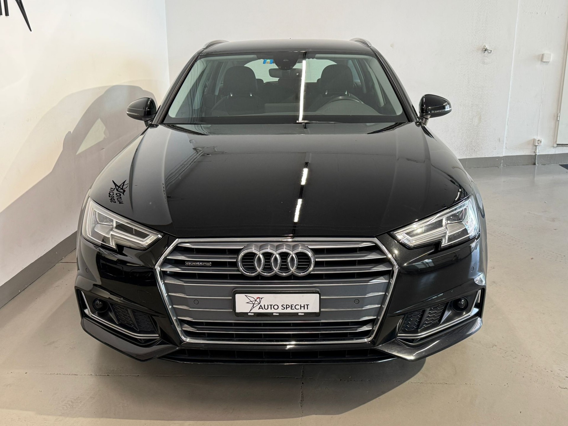 AUDI A4 Avant 40 TDI Sport quattro S-tronic-image-2