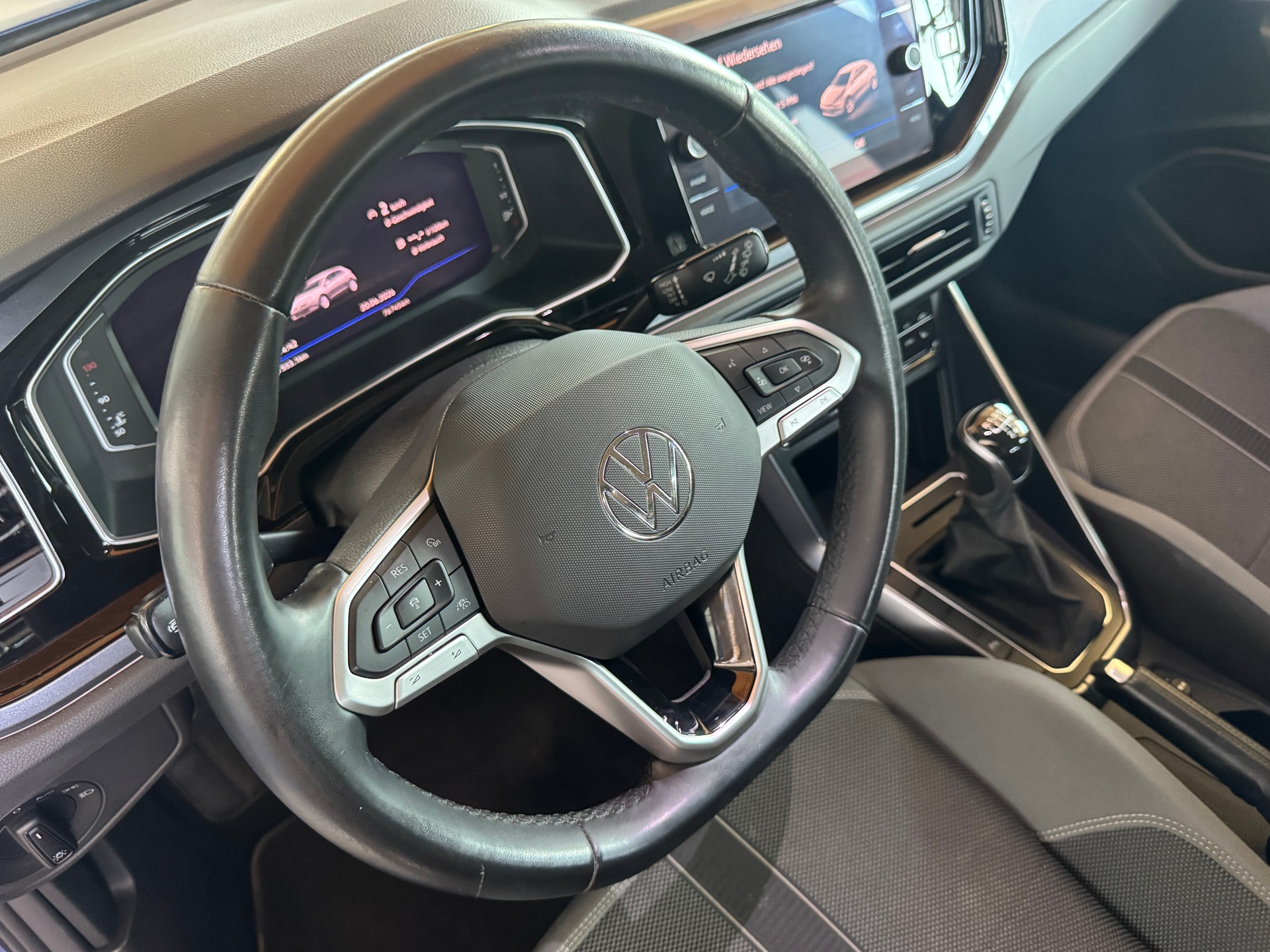 VW Polo 1.0 TSI Style-image-7