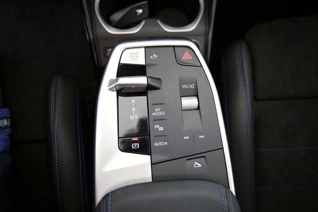 BMW X1 20d xDrive-image-11
