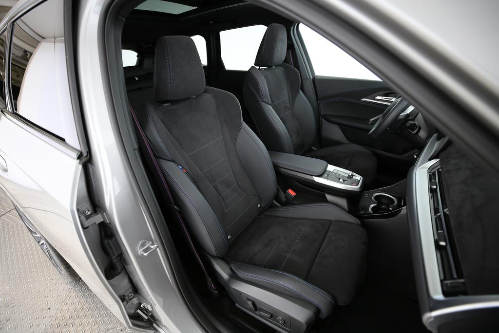BMW X1 20d xDrive-image-12