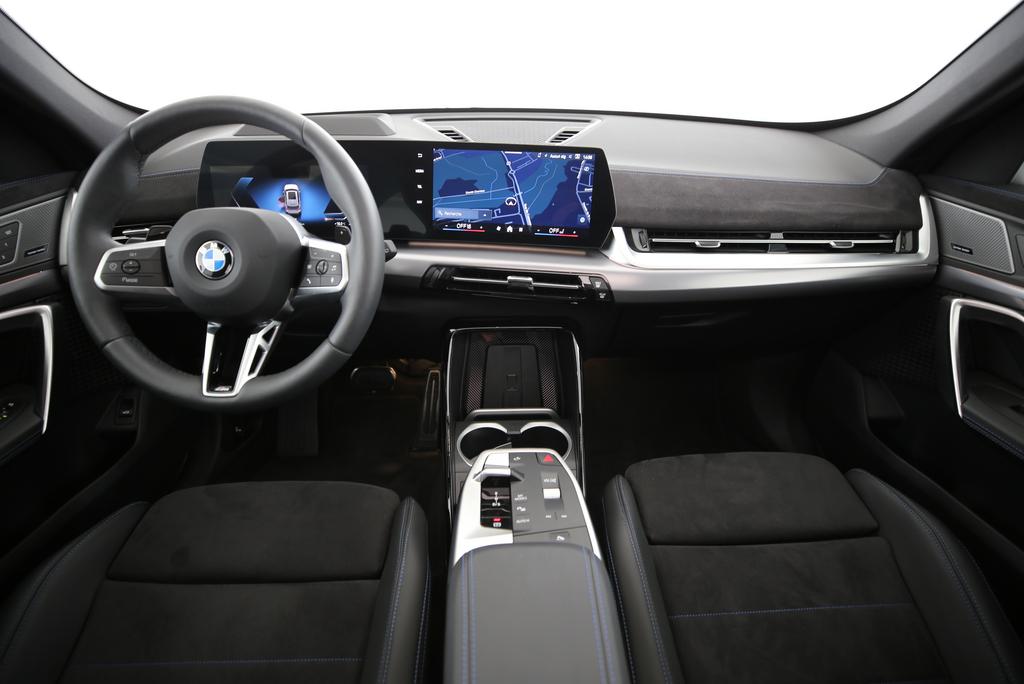 BMW X1 20d xDrive-image-4