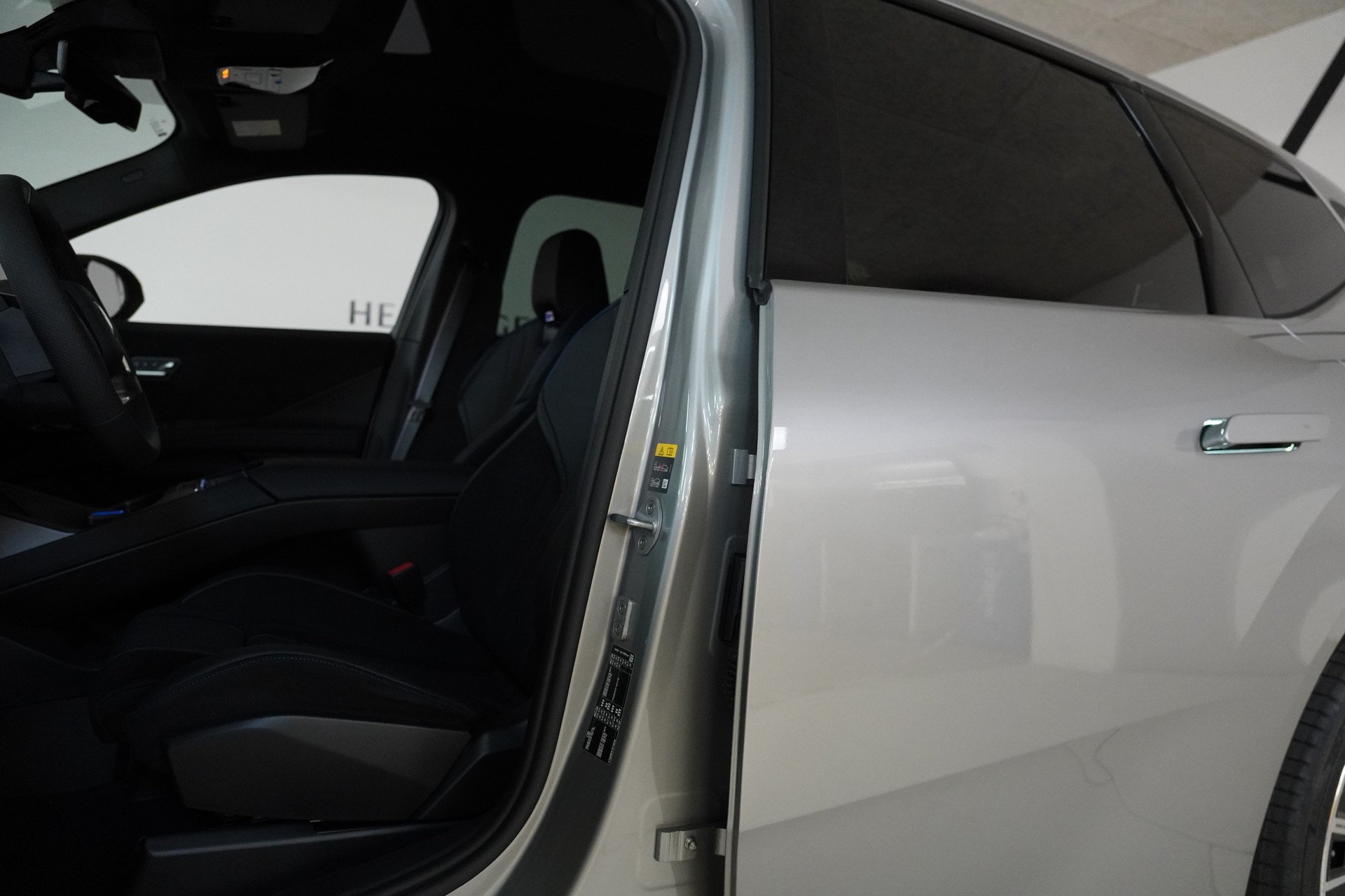 BMW iX3 50 xDrive M Sport Pro-image-10