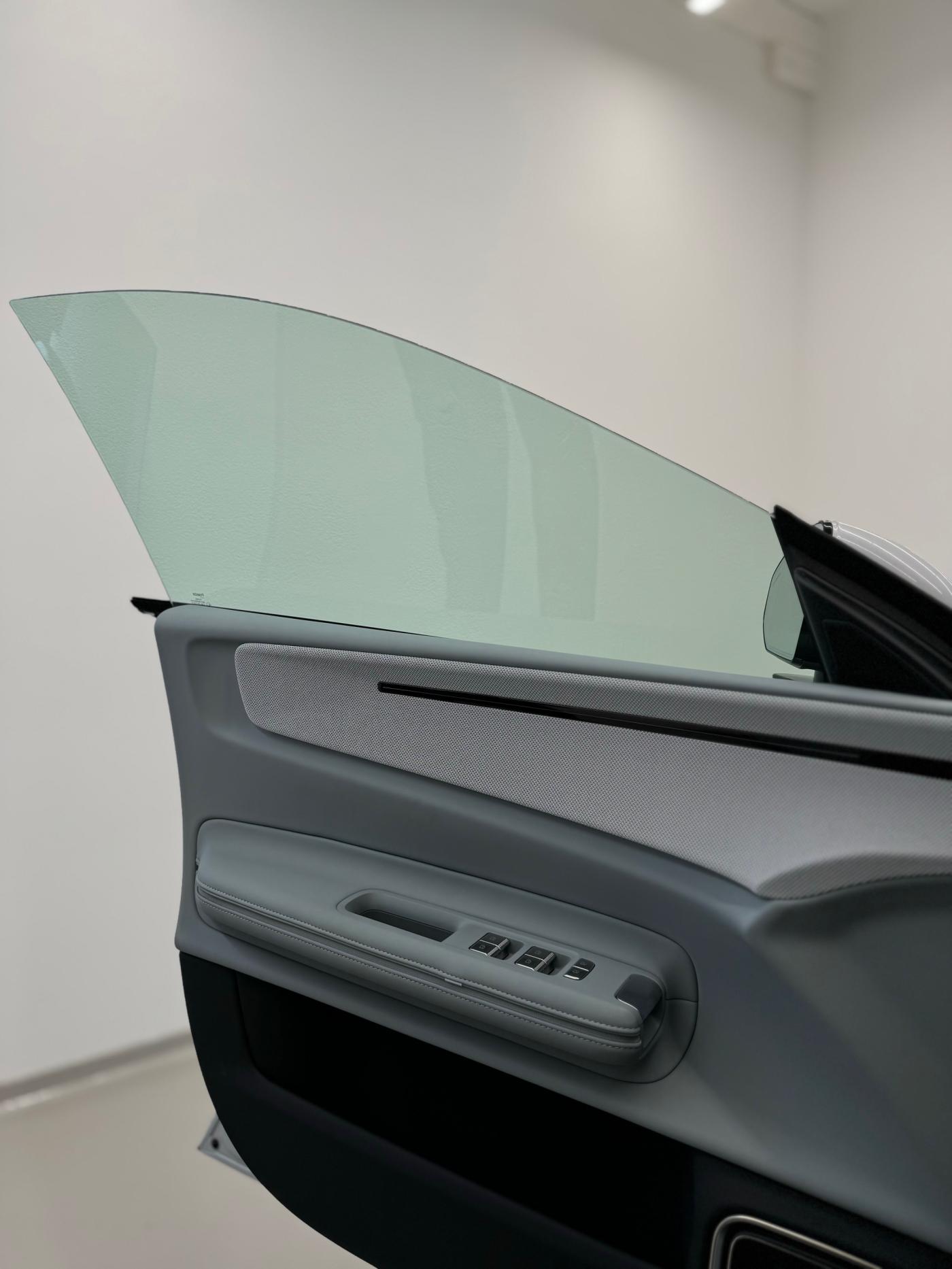 POLESTAR Polestar 4 Long Range Single 100kWh-image-9