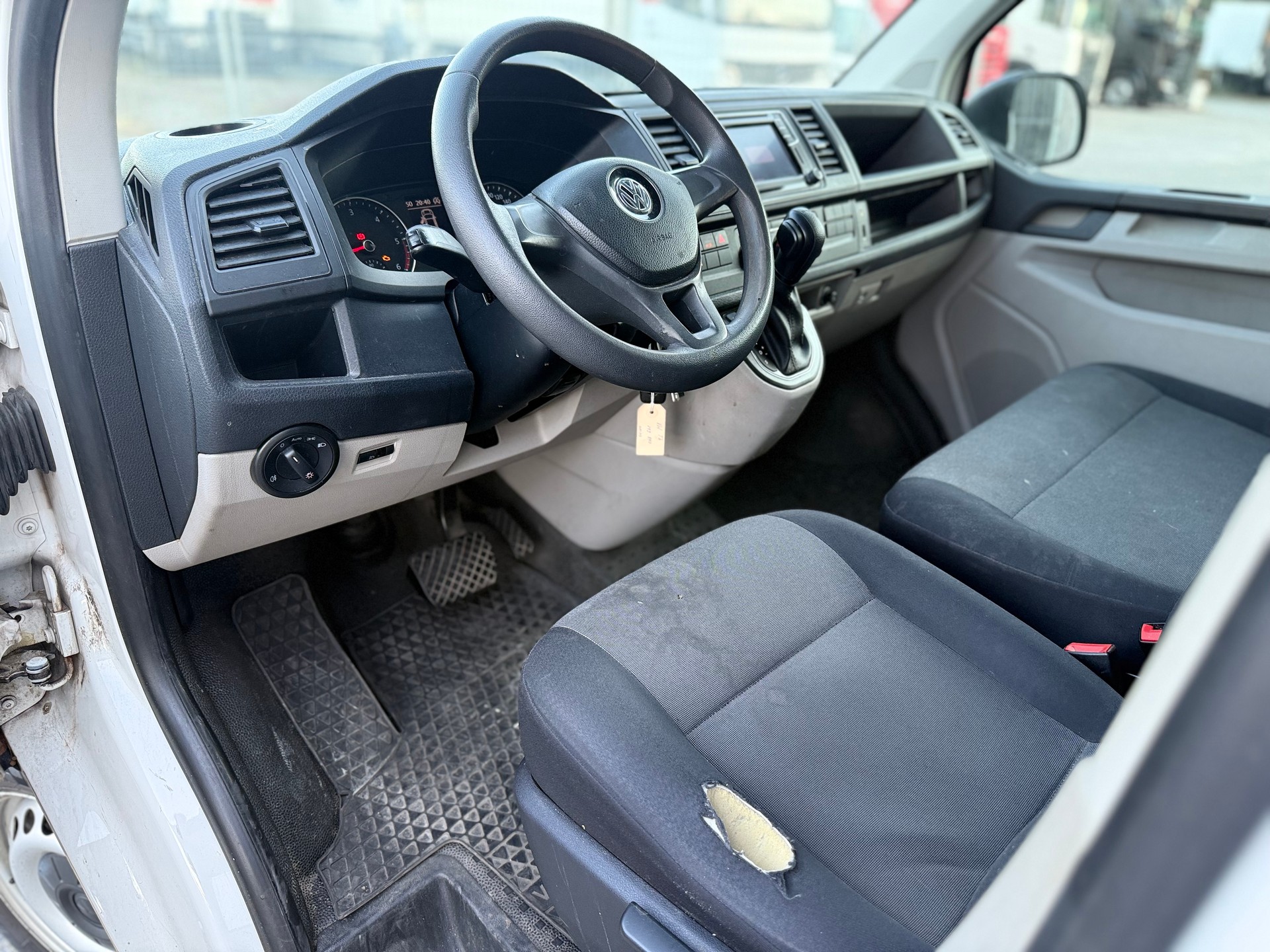 VW T6 2.0 TDI 4Motion DSG-image-6