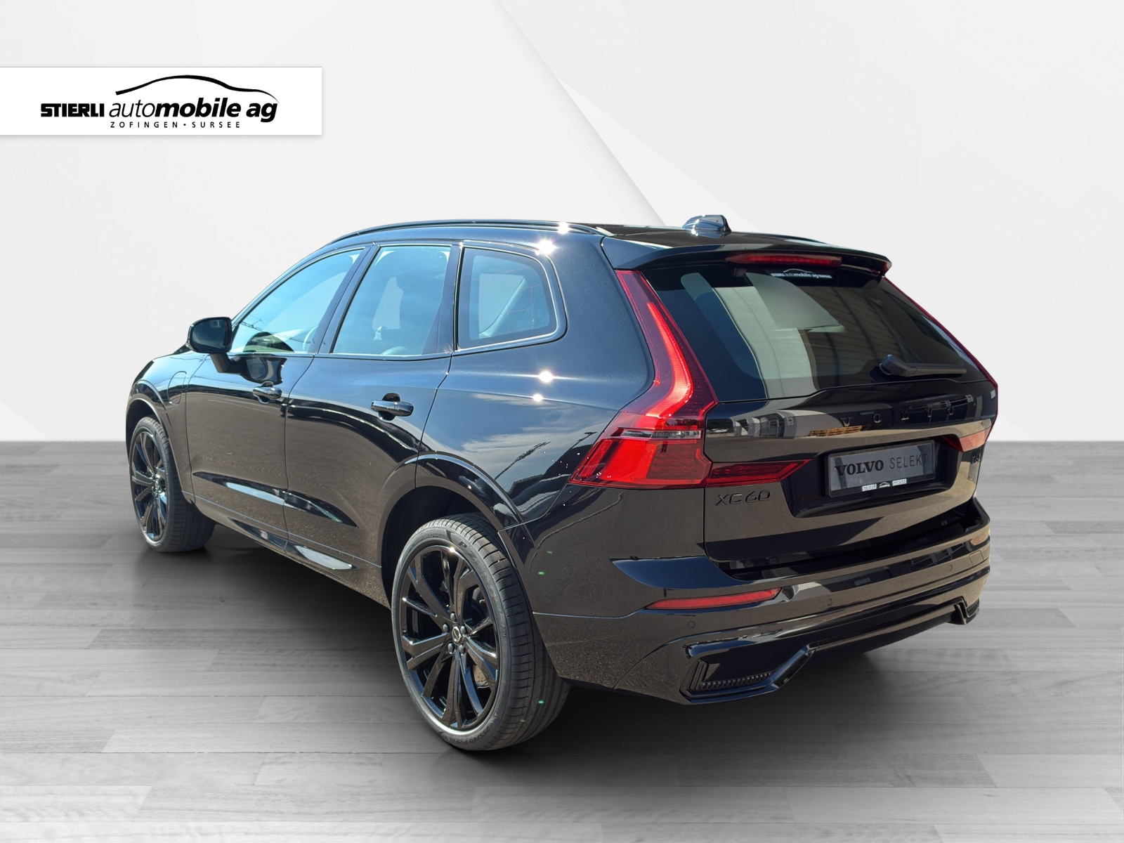 VOLVO XC60 2.0 T6 TE Black Edition eAWD-image-6