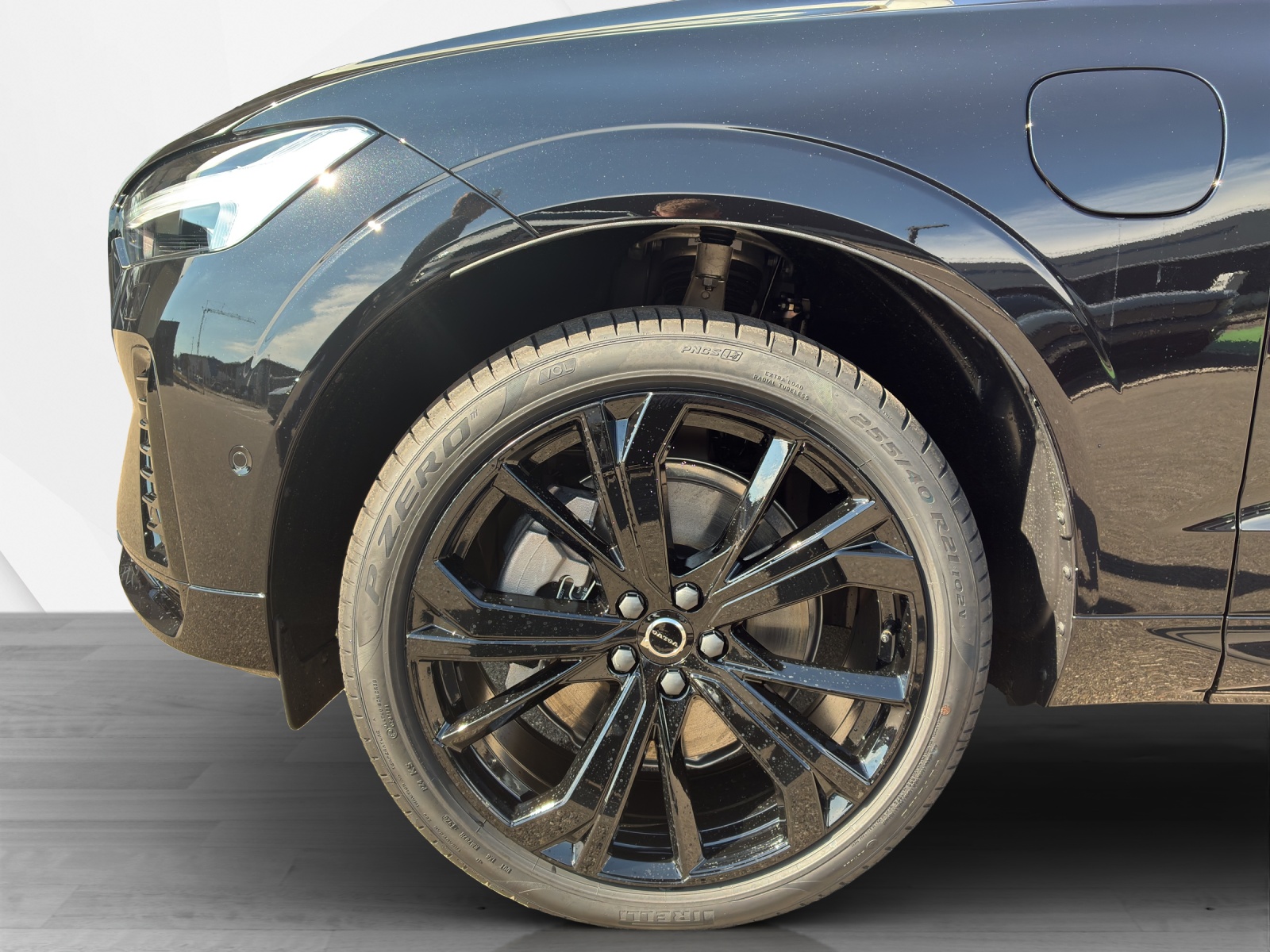 VOLVO XC60 2.0 T6 TE Black Edition eAWD-image-8