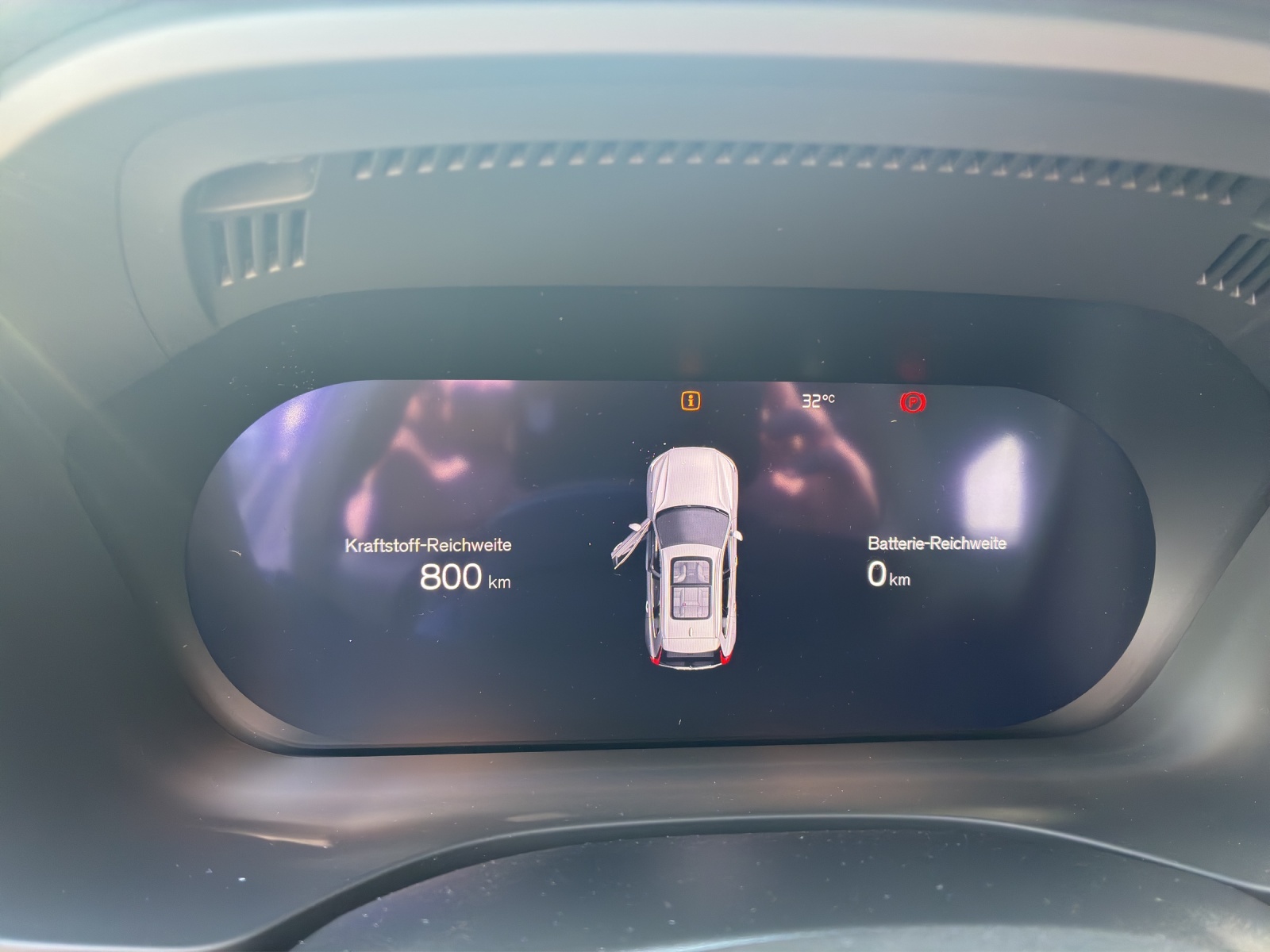 VOLVO XC60 2.0 T6 TE Black Edition eAWD-image-15
