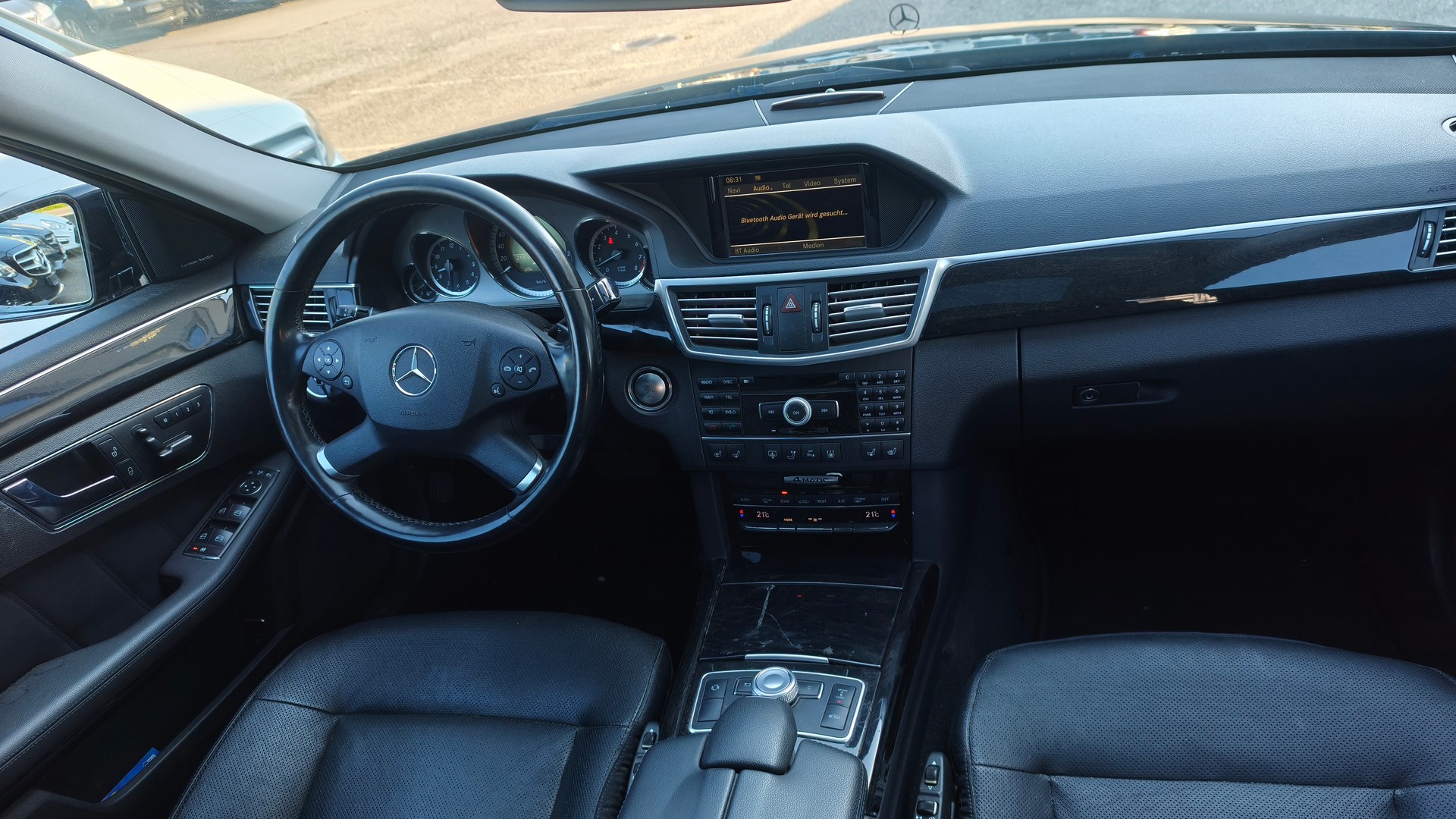 MERCEDES-BENZ E 350 Avantgarde 4Matic 7G-Tronic-image-15
