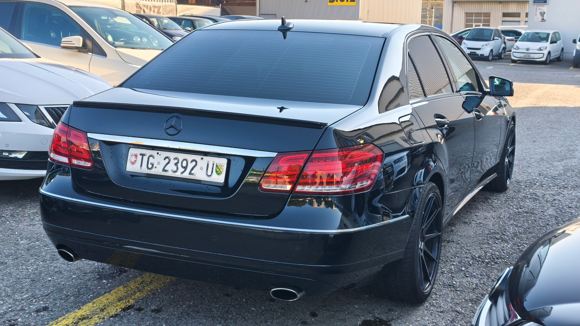 MERCEDES-BENZ E 350 Avantgarde 4Matic 7G-Tronic-image-16