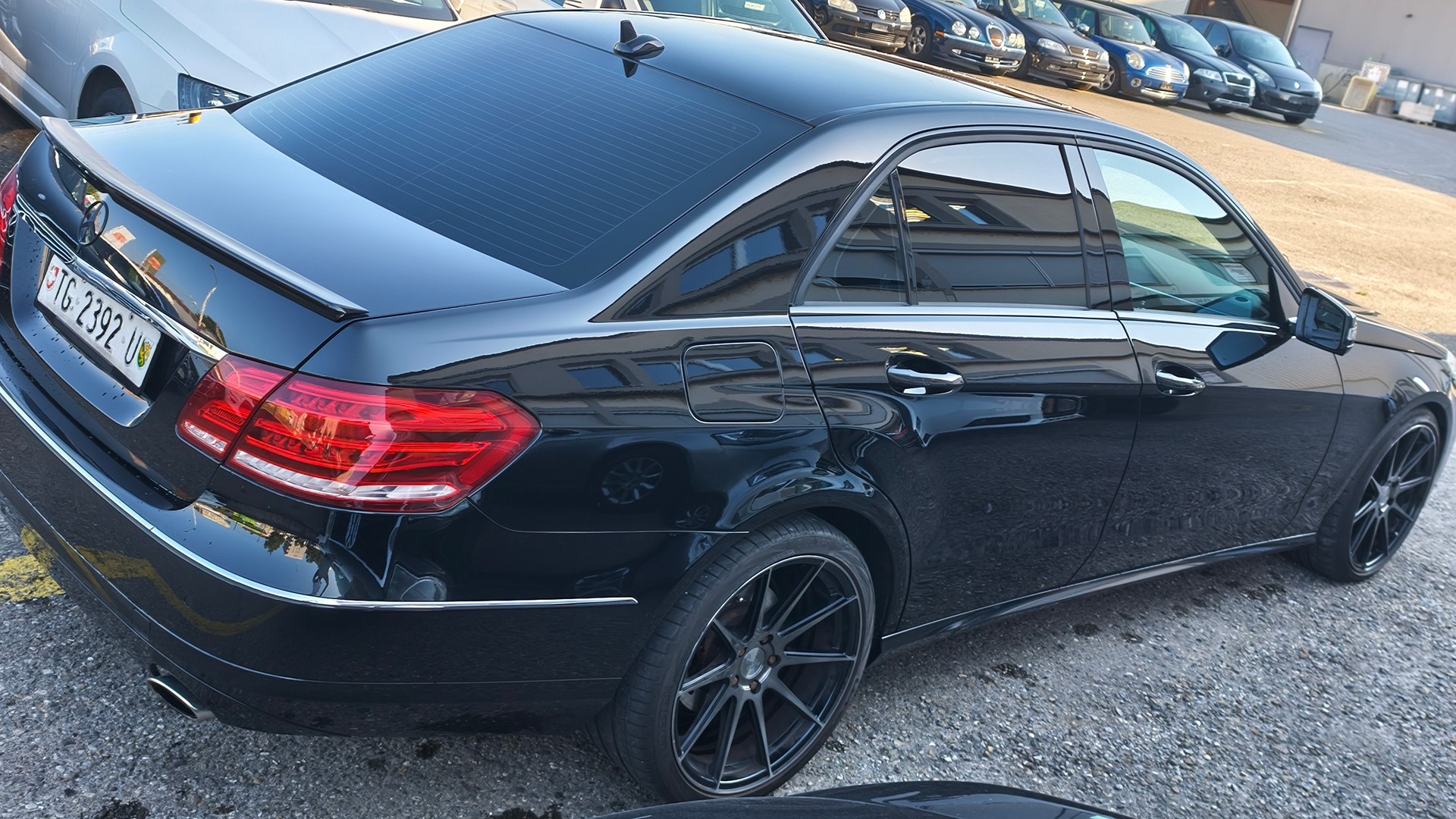 MERCEDES-BENZ E 350 Avantgarde 4Matic 7G-Tronic-image-17