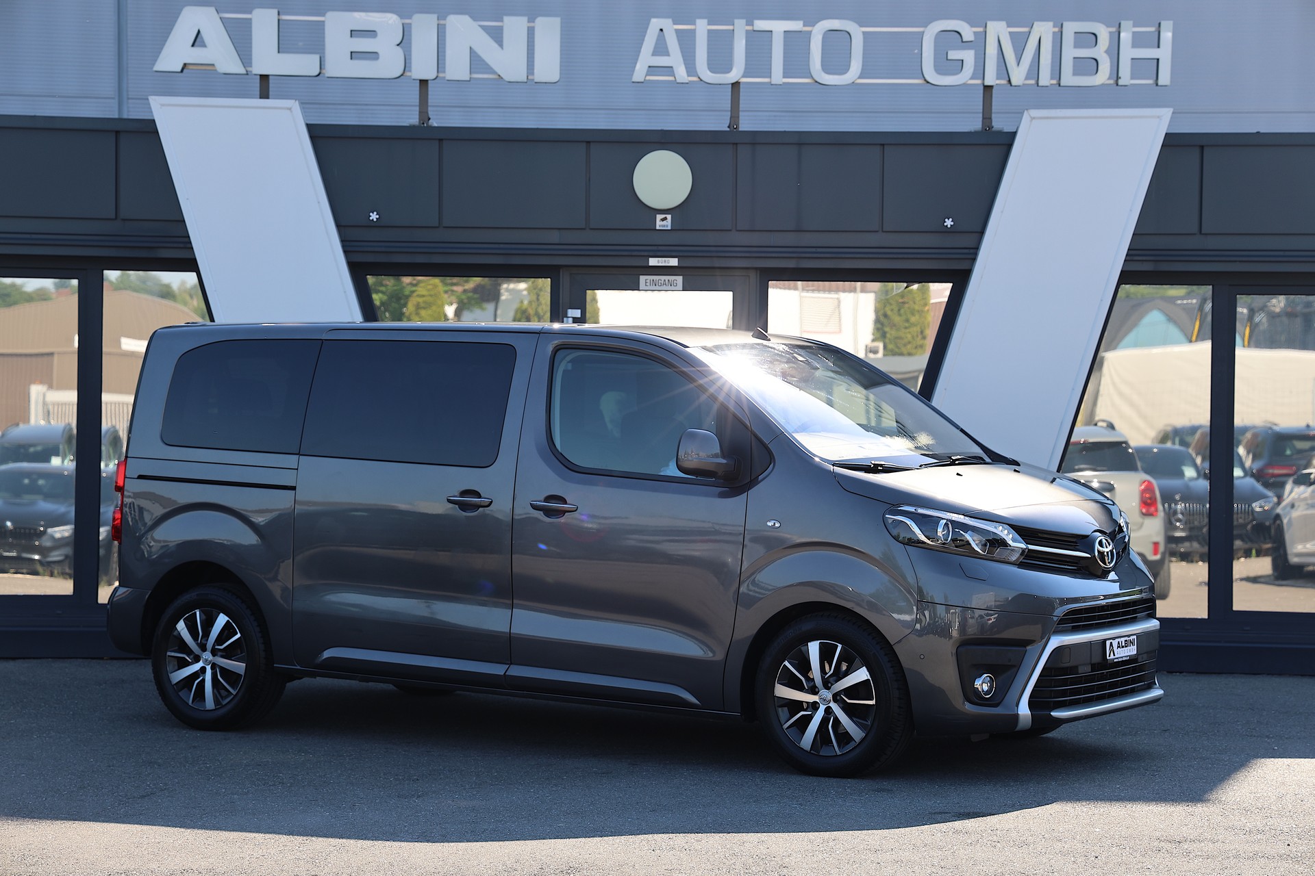 TOYOTA Proace Verso 2.0 D-4D Family L1 Automatic-showroom-element-1