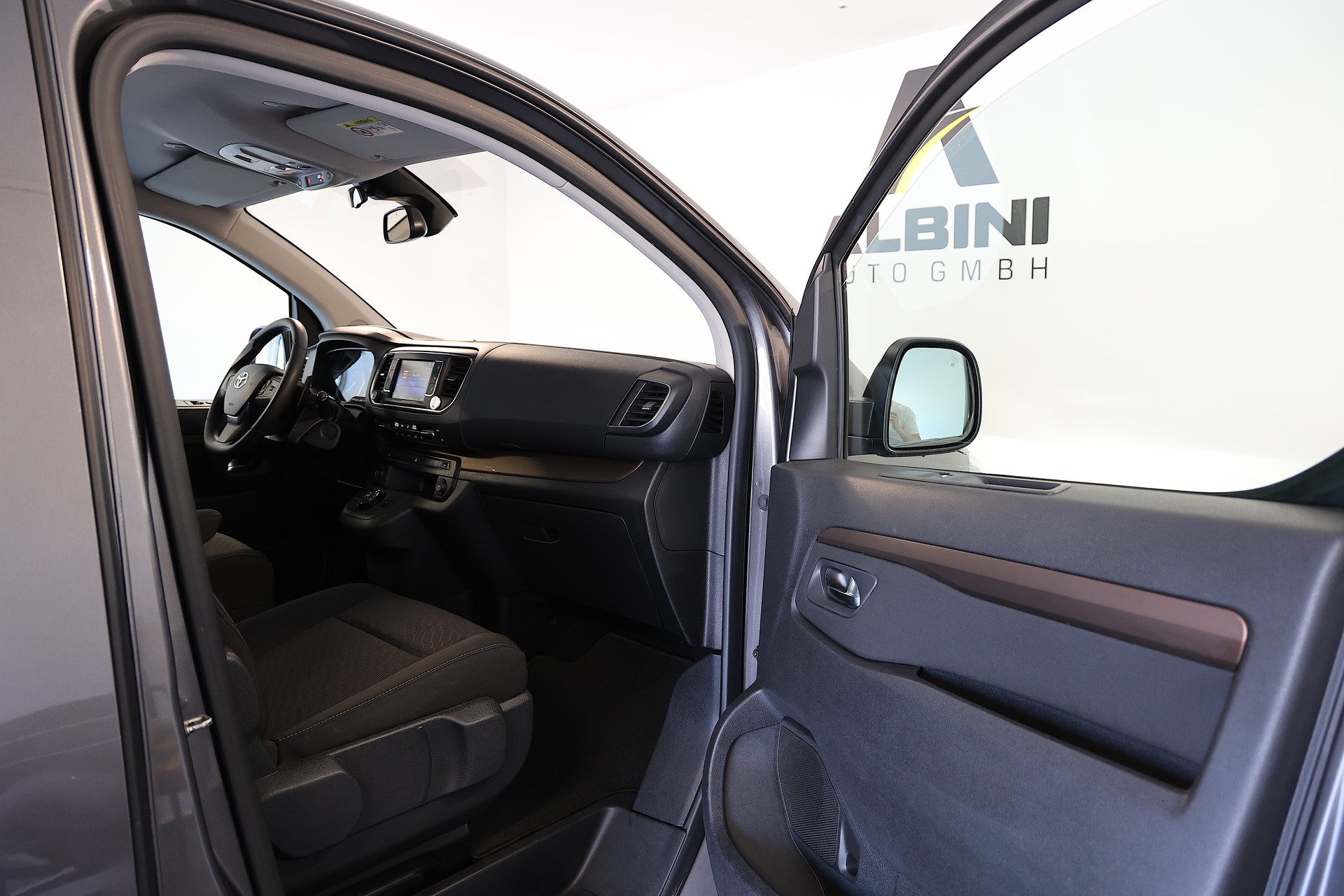 TOYOTA Proace Verso 2.0 D-4D Family L1 Automatic-image-10