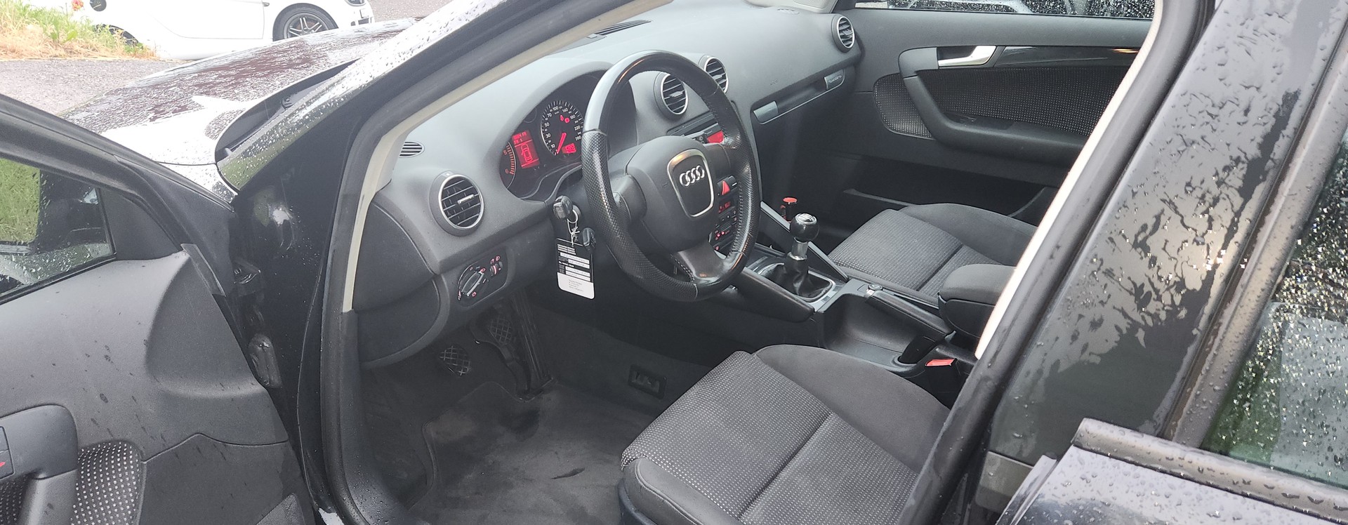 AUDI A3 Sportback 2.0 TDI Ambition quattro-image-8