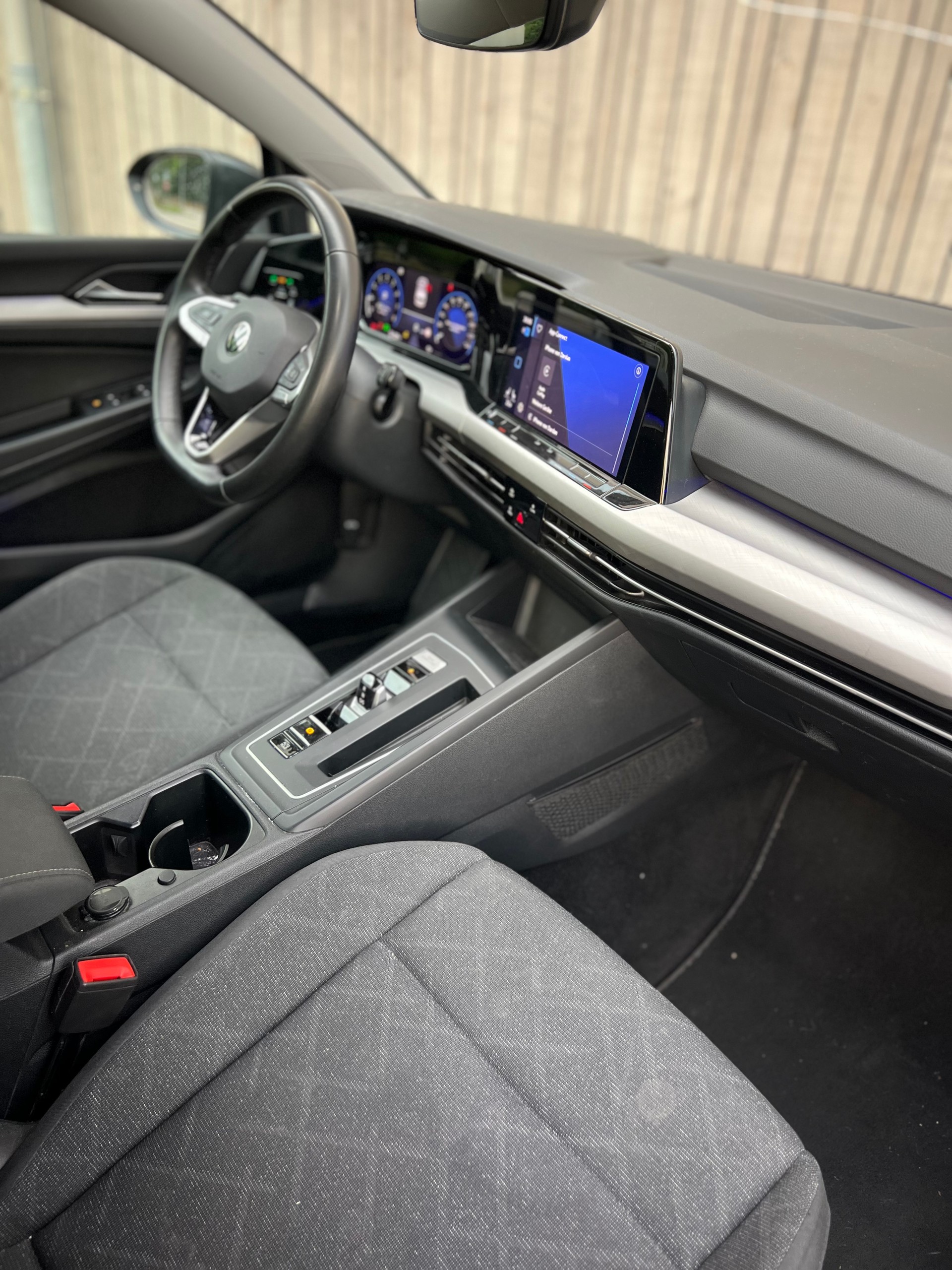 VW Golf 1.0 eTSI mHEV ACTLife DSG-image-9