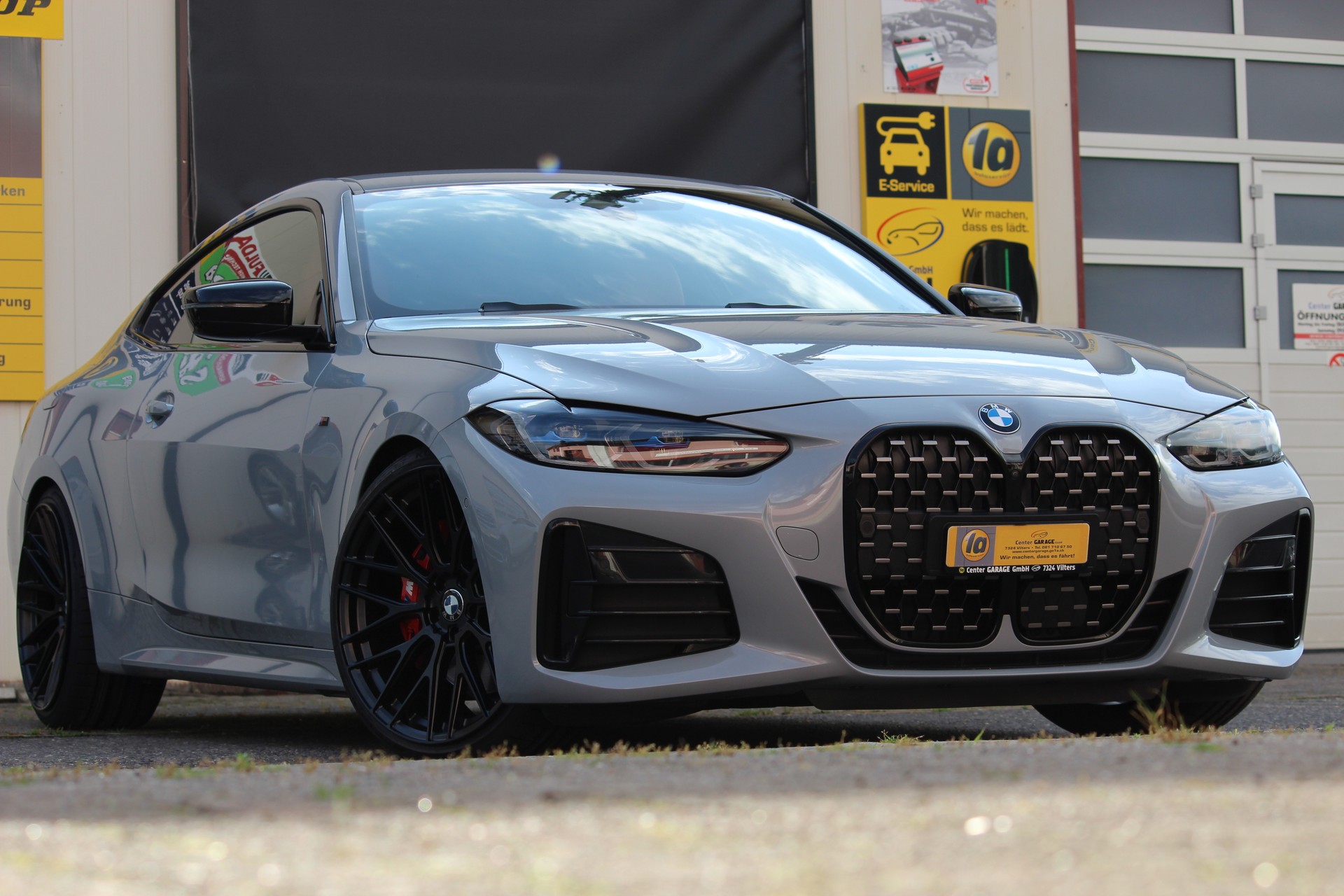 BMW M440i xDrive 48V Coupé Steptronic-image-0