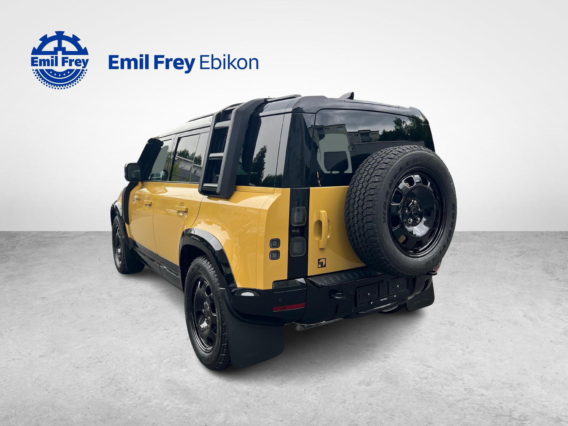 LAND ROVER Defender 110 3.0 D I6 350 Trophy Edition Yellow-image-2