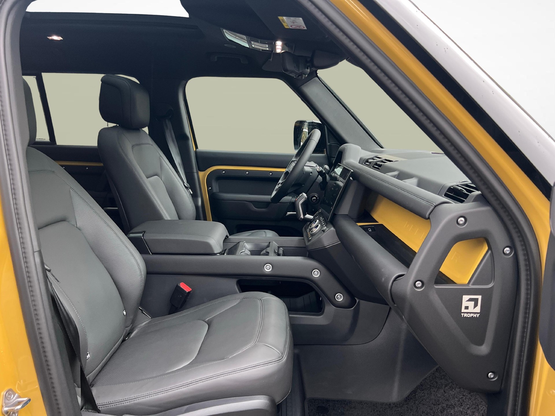 LAND ROVER Defender 110 3.0 D I6 350 Trophy Edition Yellow-image-9