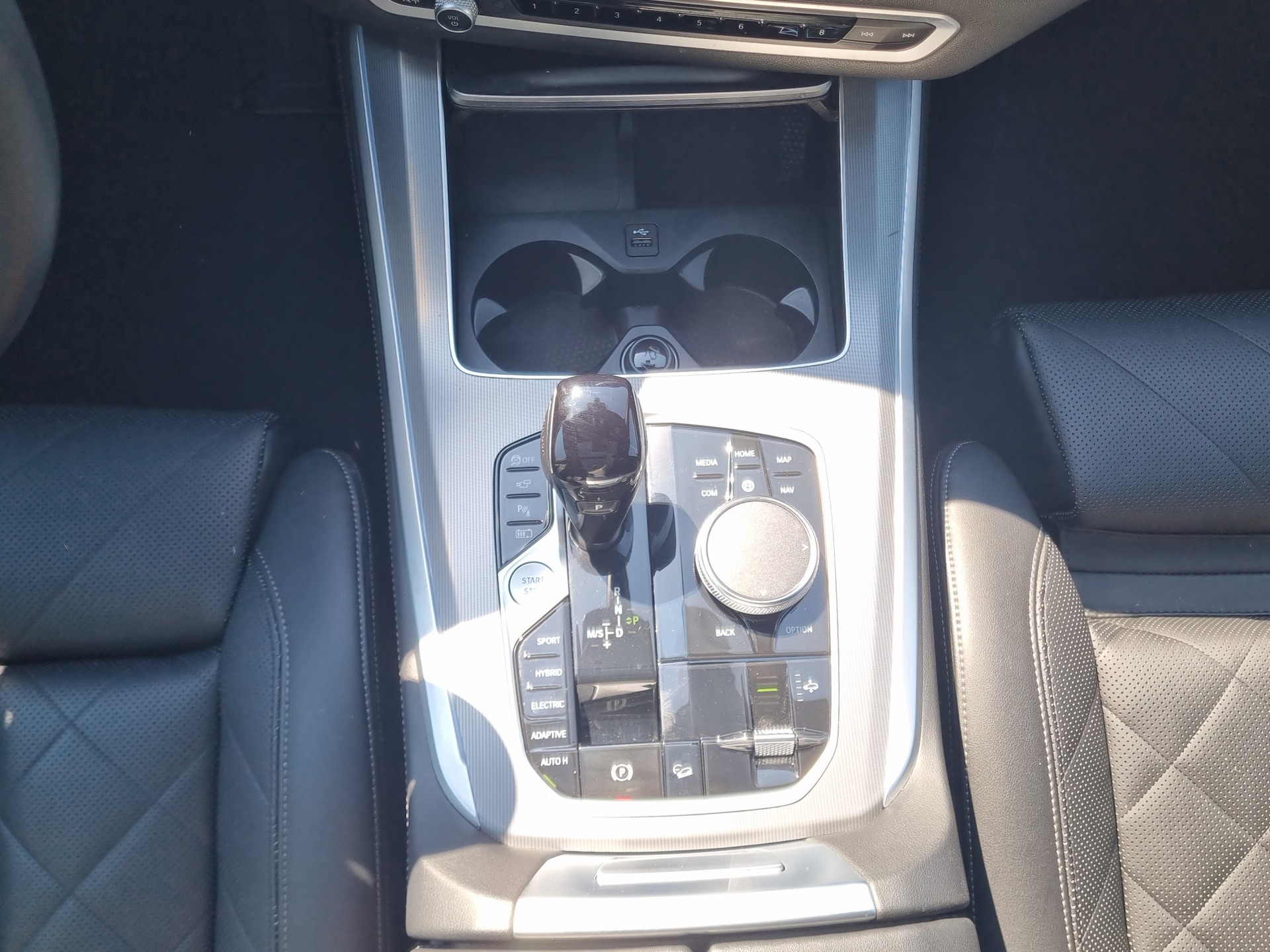 BMW X5 xDrive45e M Sport Steptronic-image-16