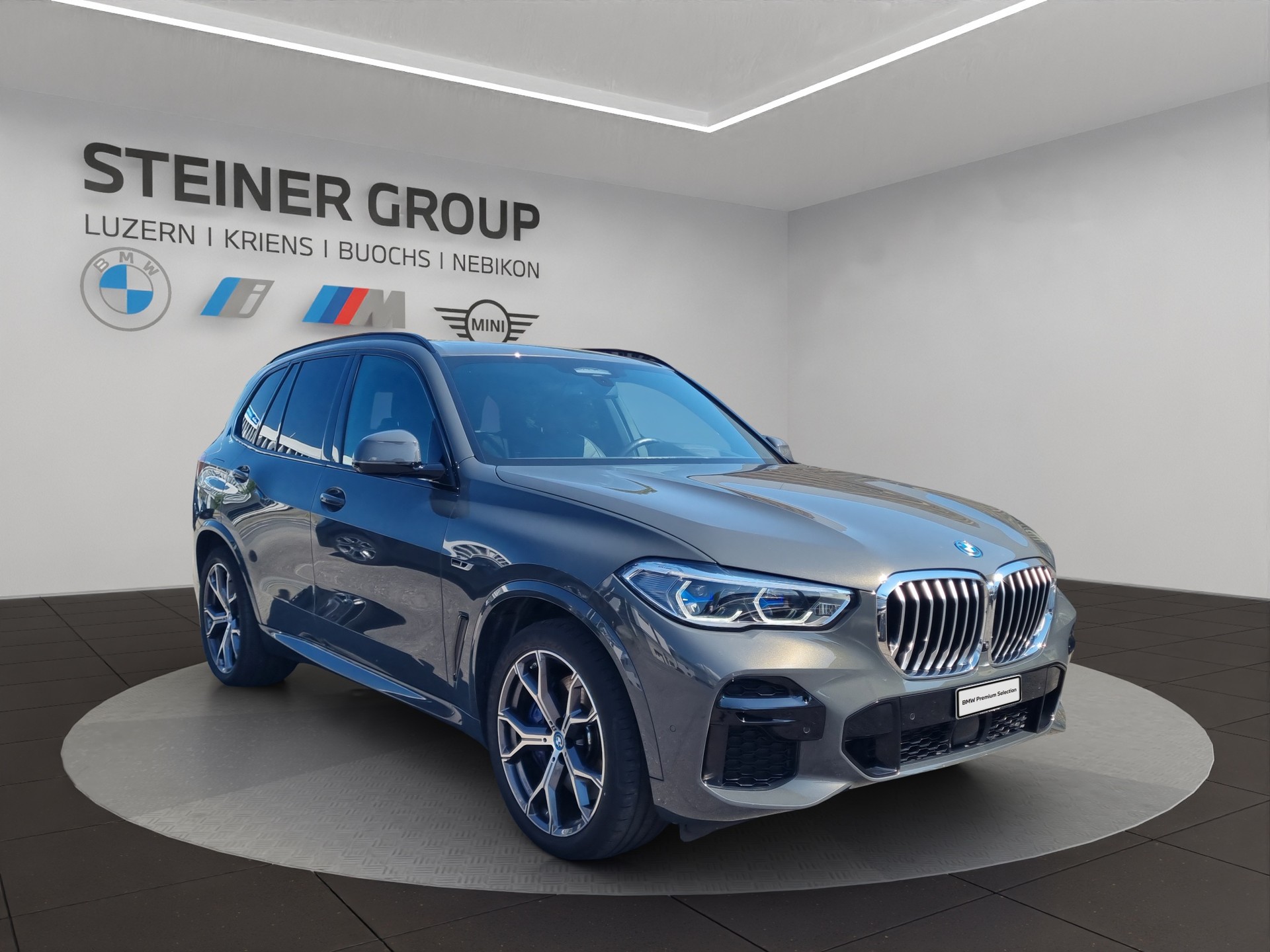 BMW X5 xDrive45e M Sport Steptronic-image-2
