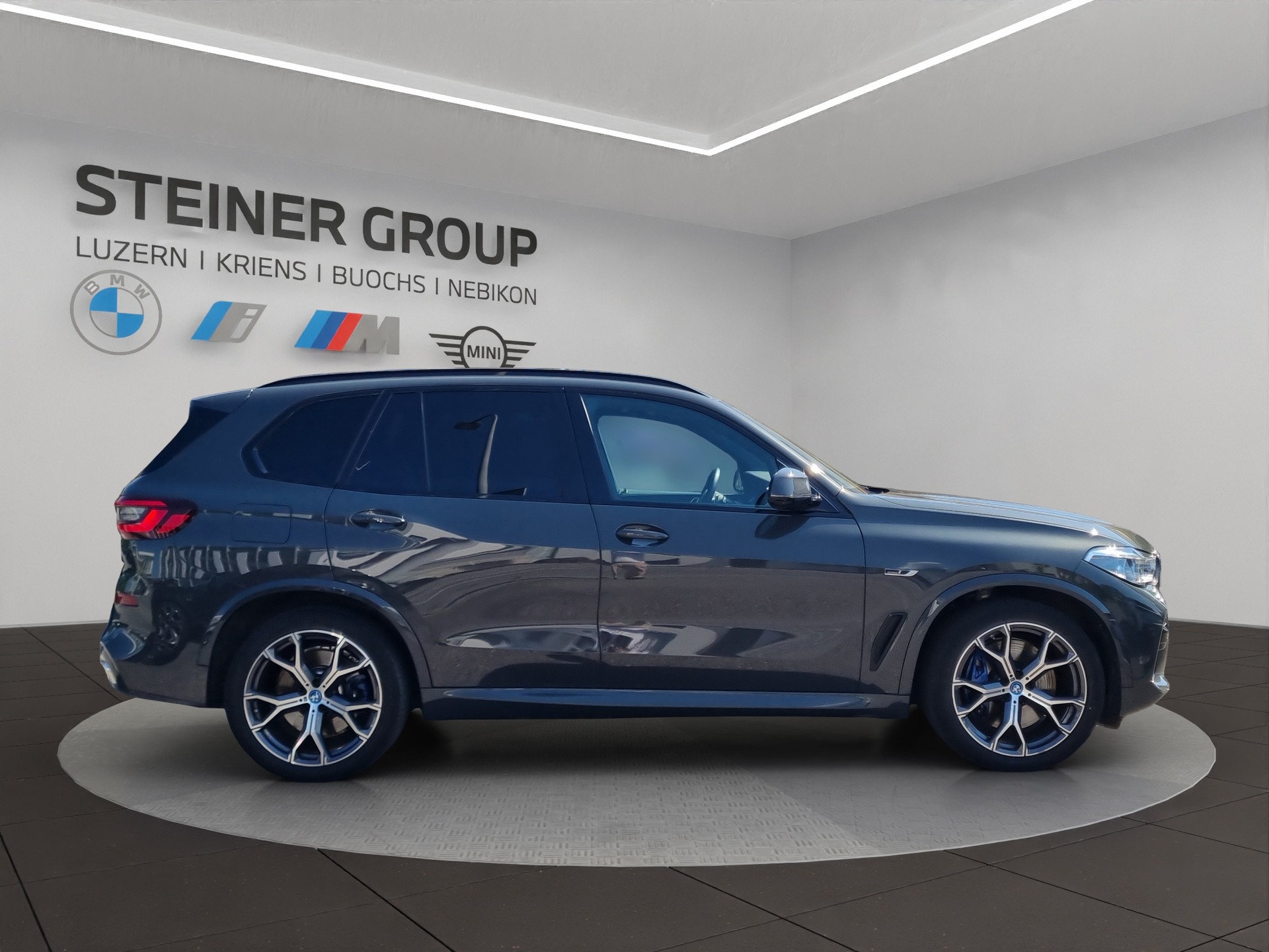 BMW X5 xDrive45e M Sport Steptronic-image-3