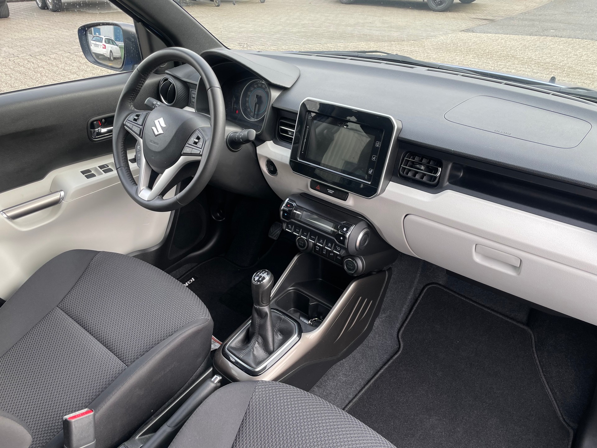 SUZUKI Ignis 1.2i Compact+ 4x4 * Unfall Wagen *-image-10