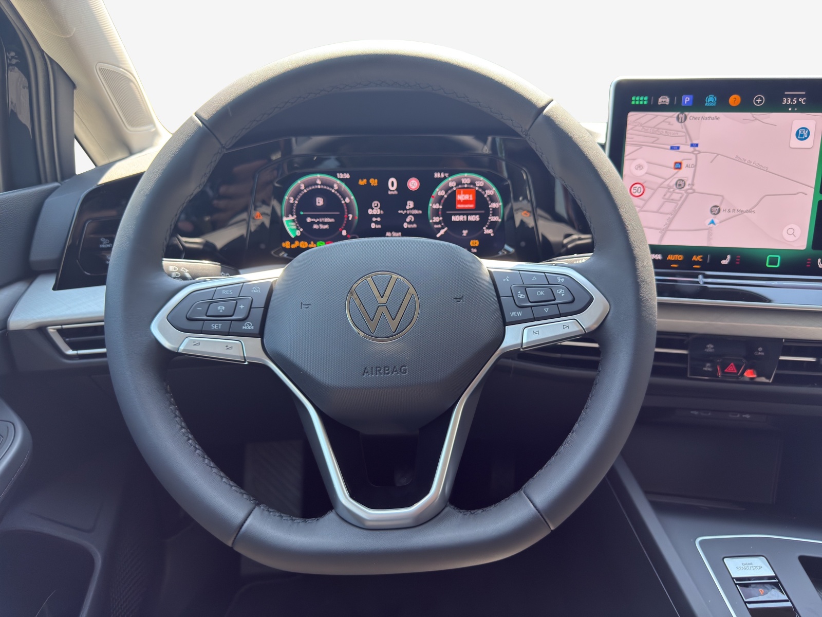 VW Golf 1.5 e TSI mHEV United DSG-image-9